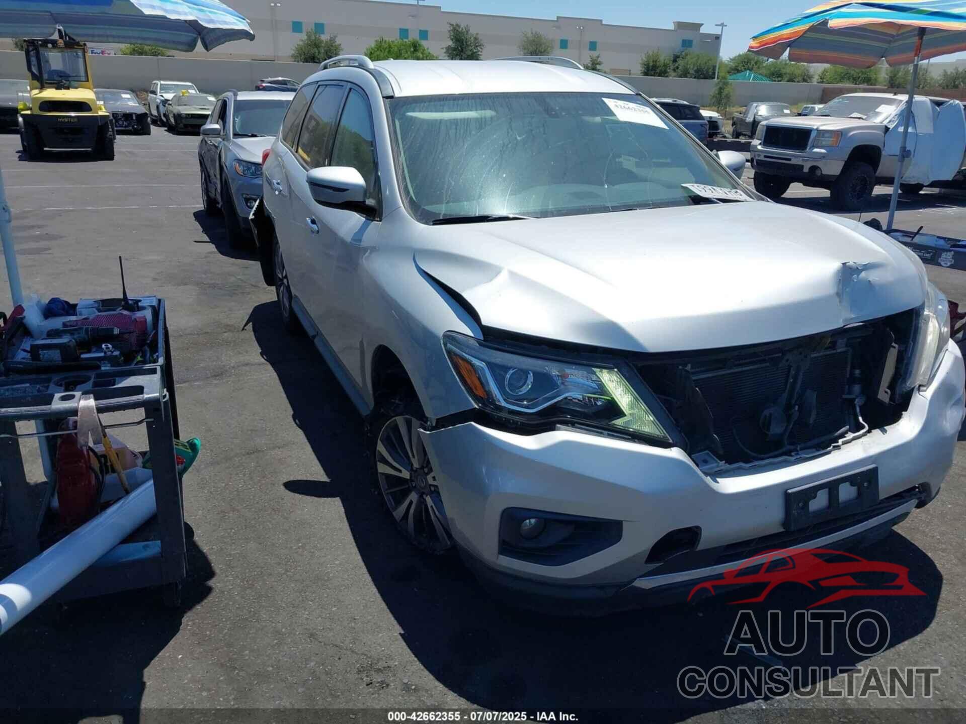 NISSAN PATHFINDER 2019 - 5N1DR2MN3KC583766