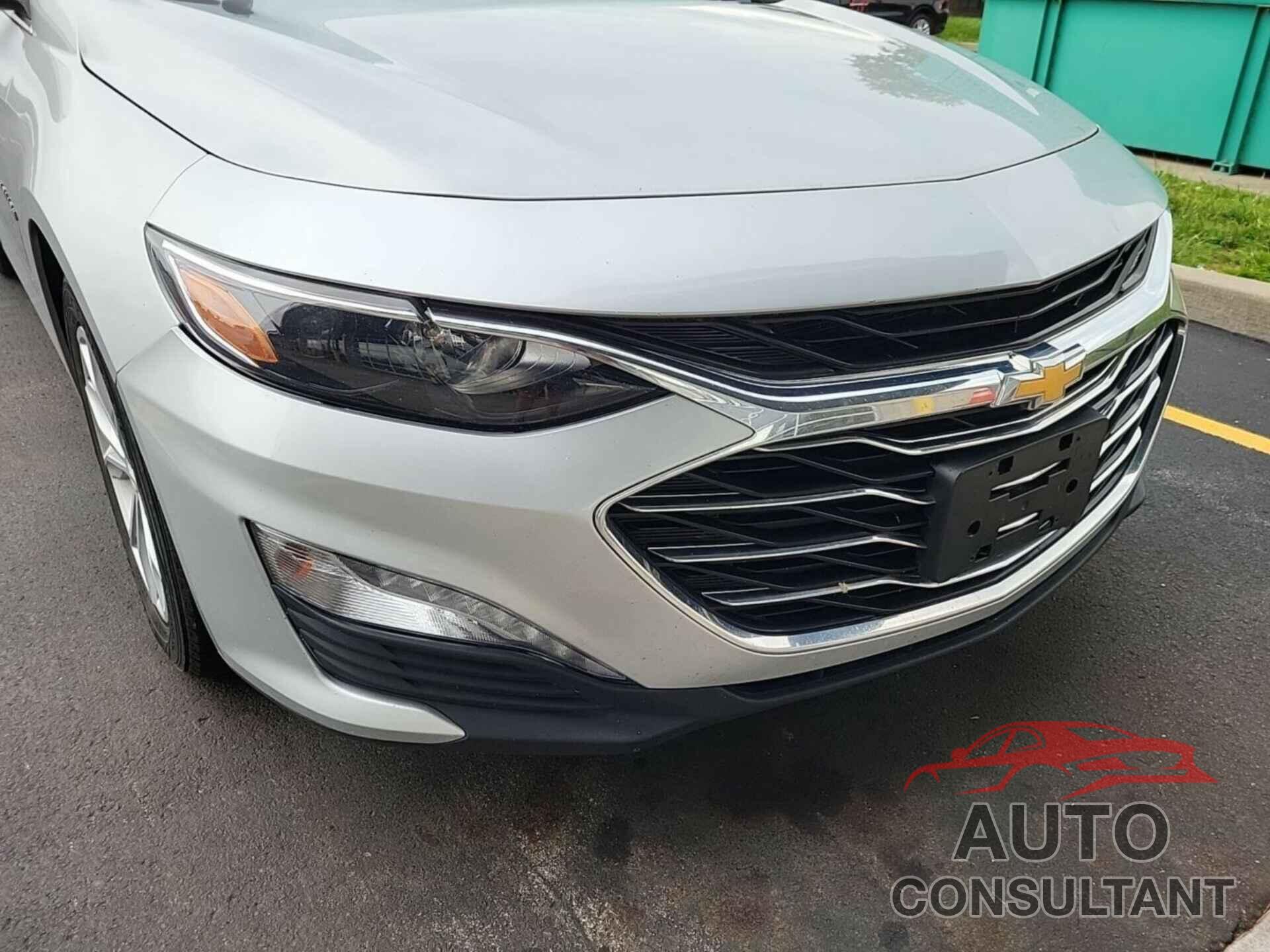CHEVROLET MALIBU 2020 - 1G1ZD5ST6LF114031