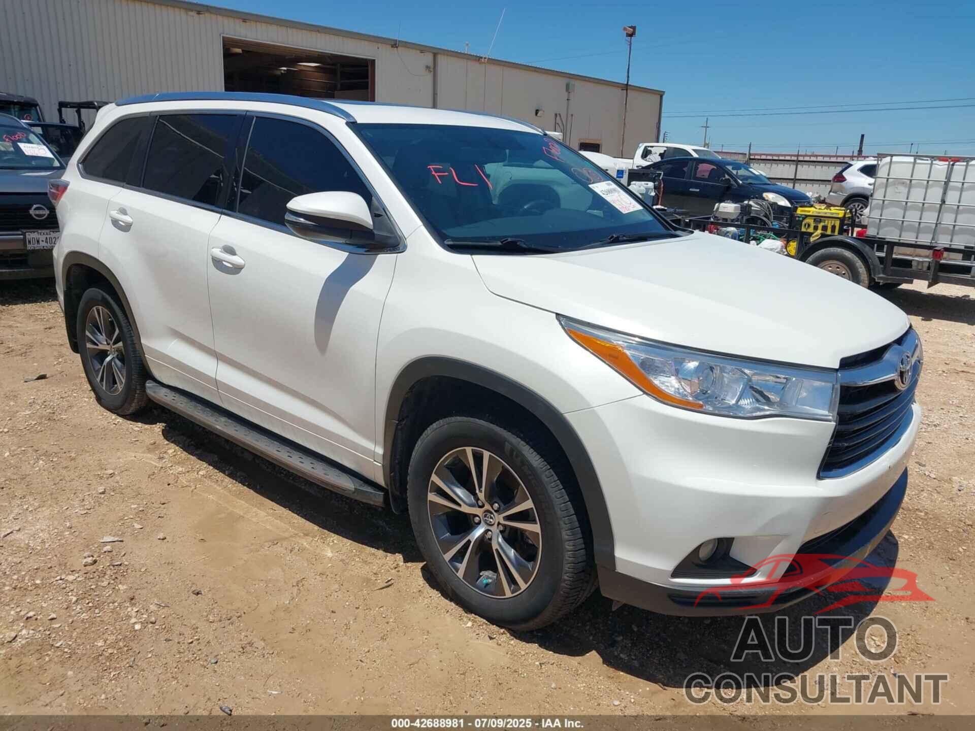 TOYOTA HIGHLANDER 2016 - 5TDKKRFH8GS120625