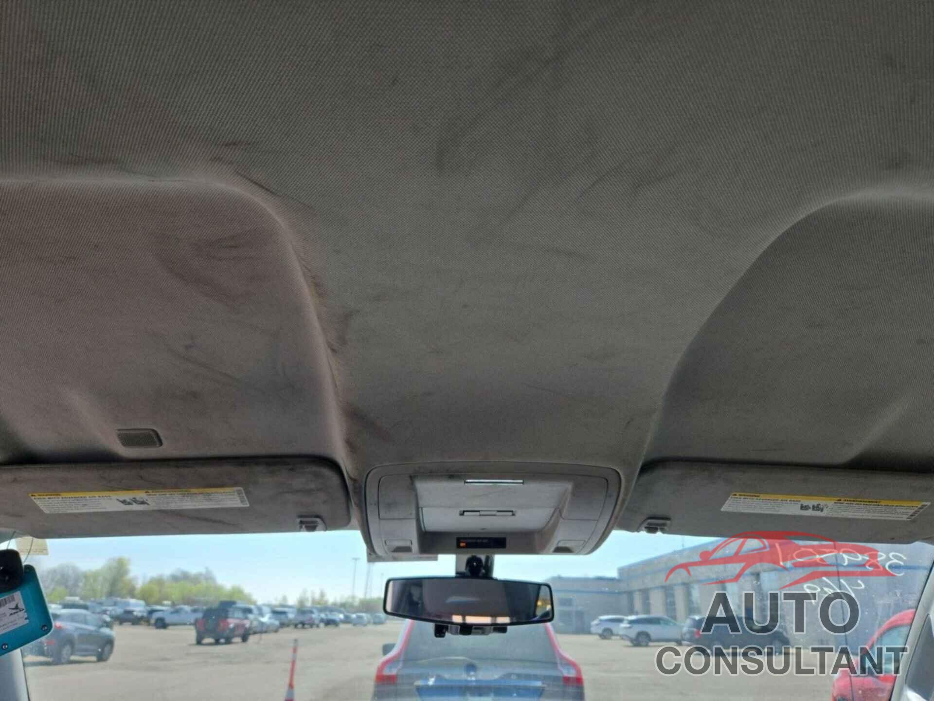 CHEVROLET SILVERADO 1500 2018 - 1GCVKNEC4JZ192374