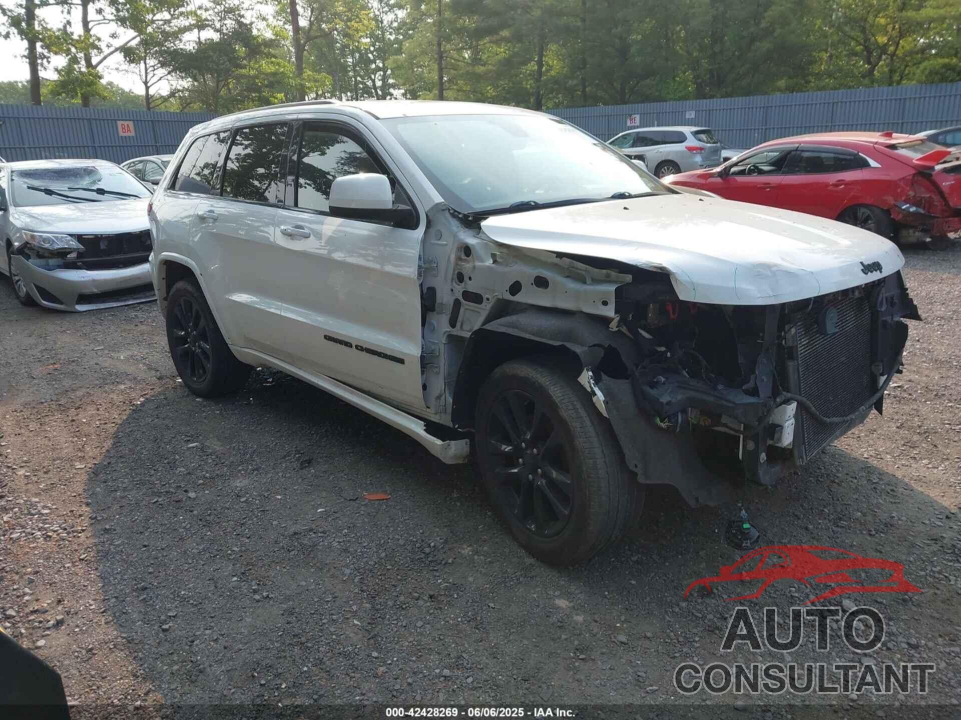 JEEP GRAND CHEROKEE 2018 - 1C4RJFAG0JC272650