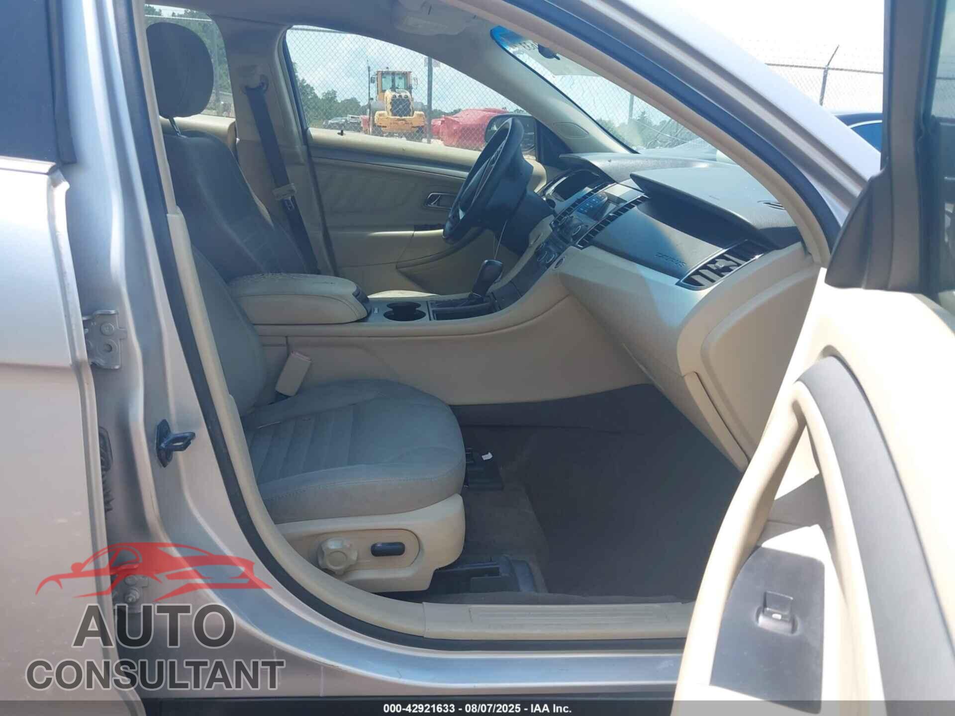 FORD TAURUS 2014 - 1FAHP2D85EG115935