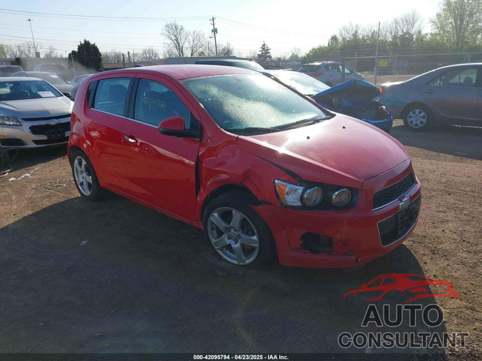 CHEVROLET SONIC 2015 - 1G1JE6SB1F4143993