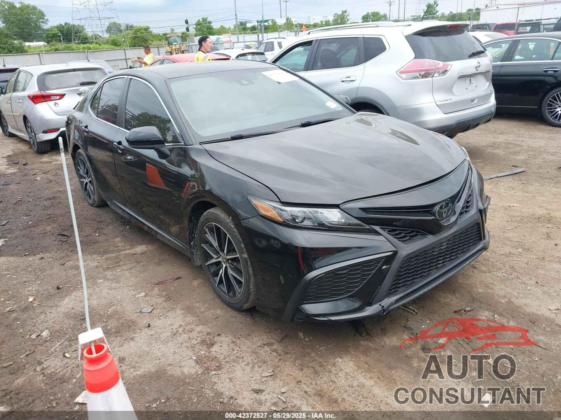 TOYOTA CAMRY 2023 - 4T1T11BK9PU078628