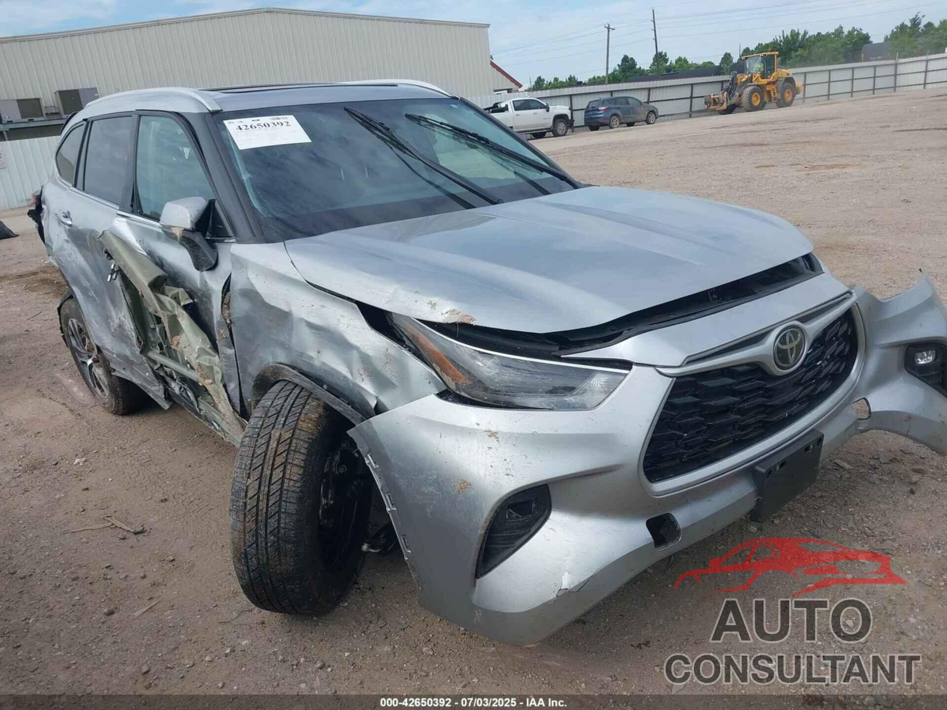TOYOTA HIGHLANDER 2022 - 5TDGZRAH6NS129393