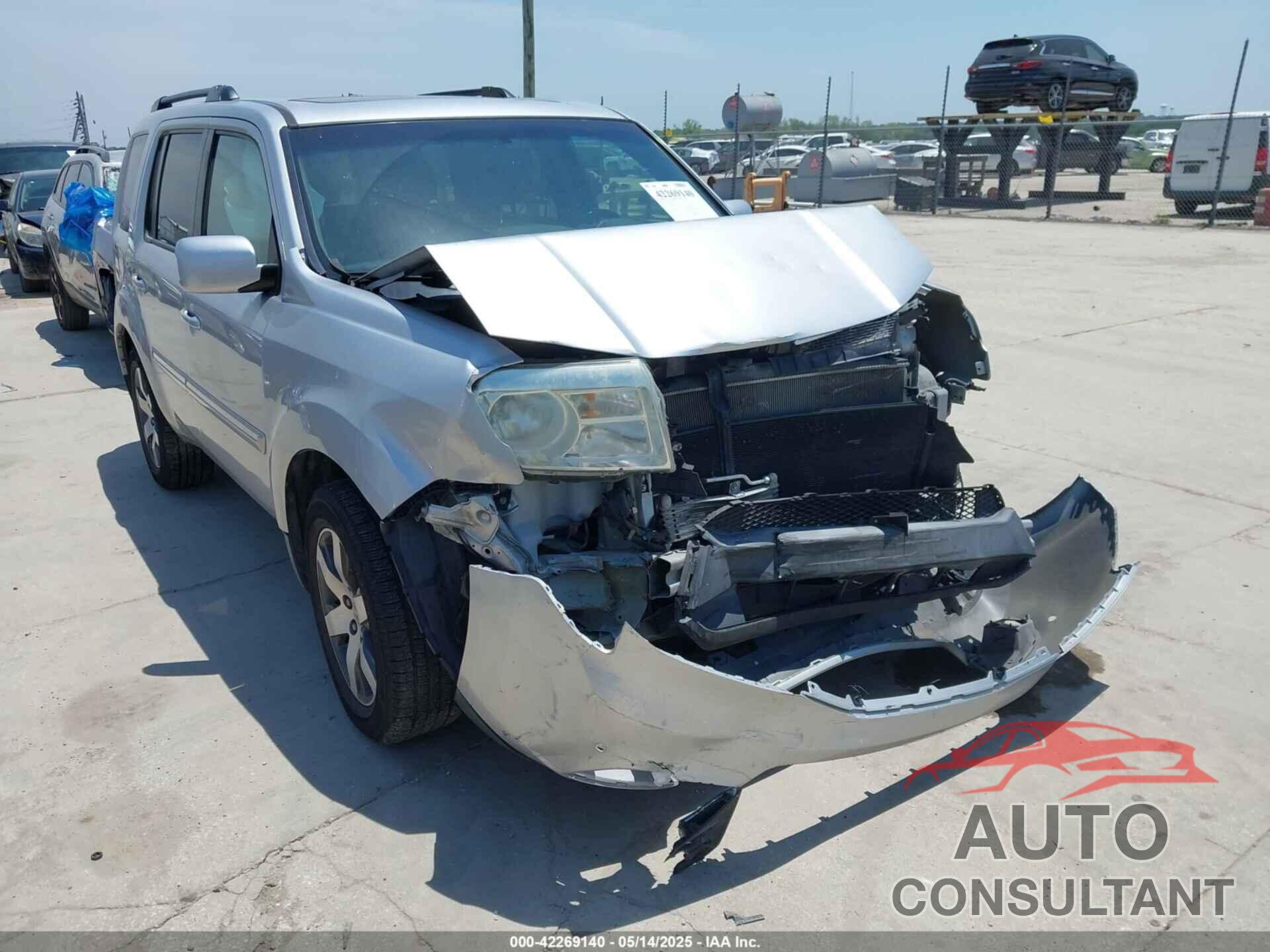 HONDA PILOT 2013 - 5FNYF4H97DB039669