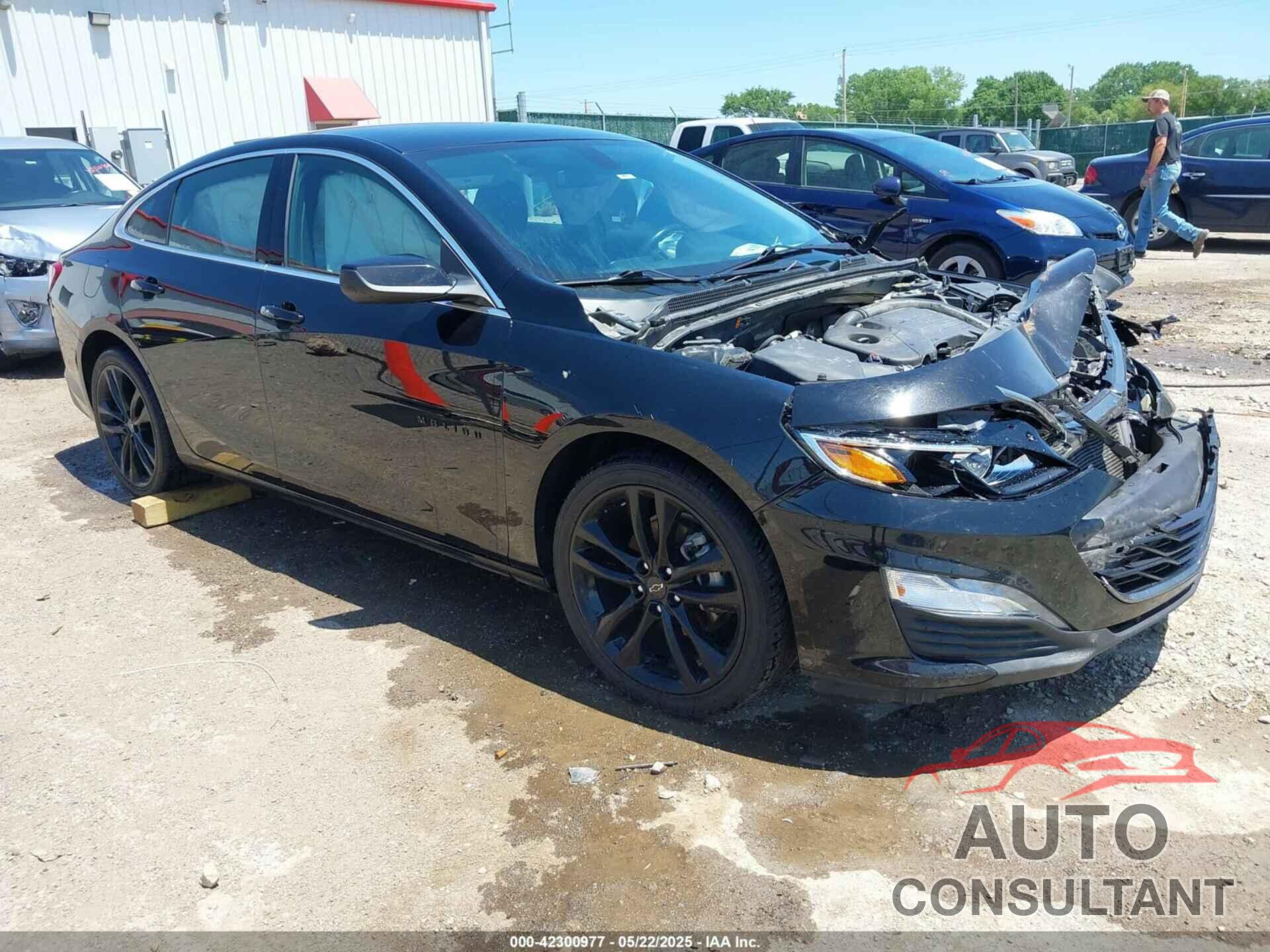 CHEVROLET MALIBU 2021 - 1G1ZD5ST6MF019731