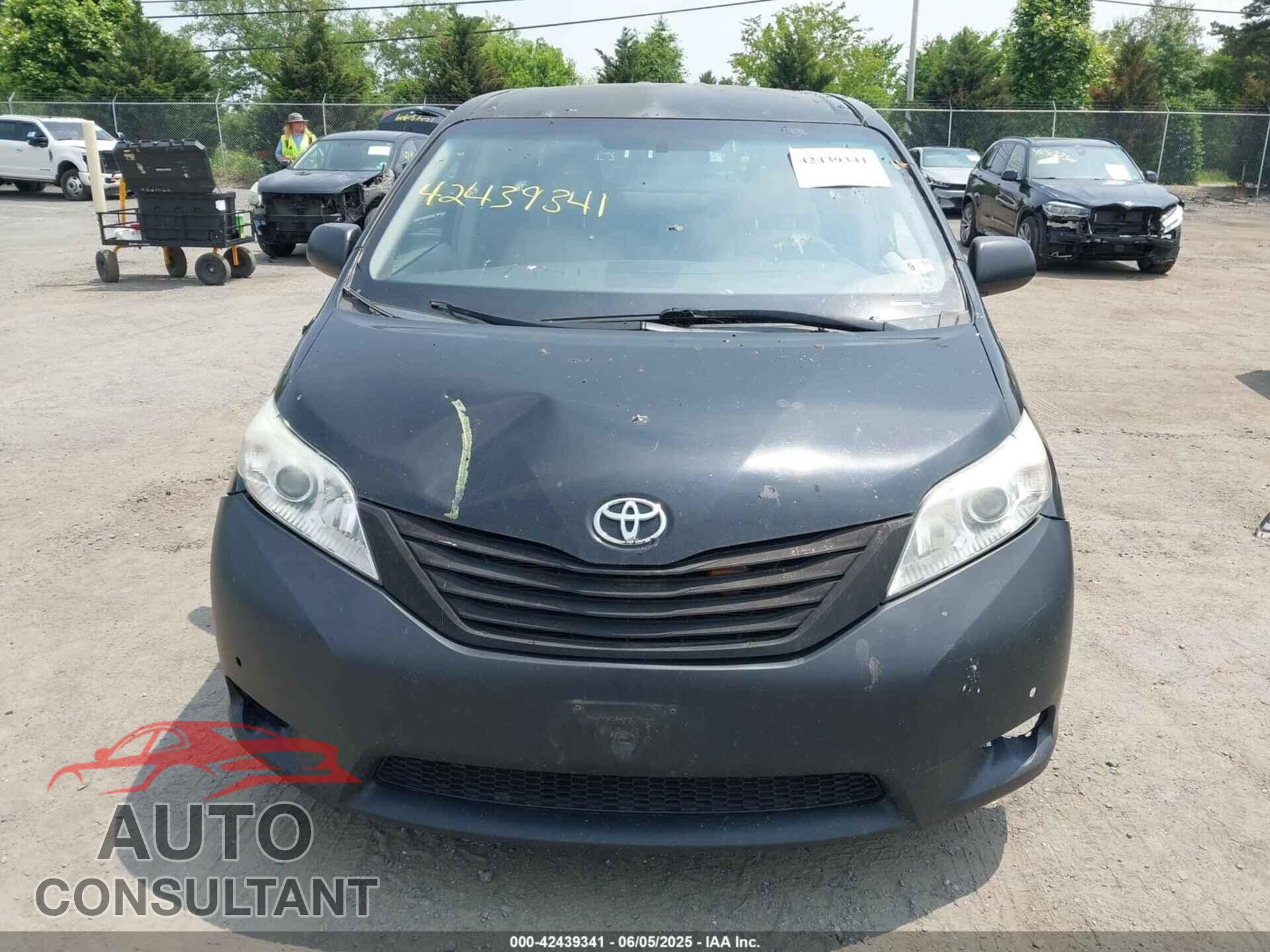 TOYOTA SIENNA 2014 - 5TDZK3DCXES450220