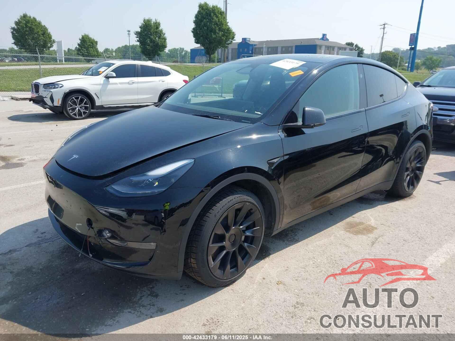 TESLA MODEL Y 2023 - 7SAYGDEEXPA179735
