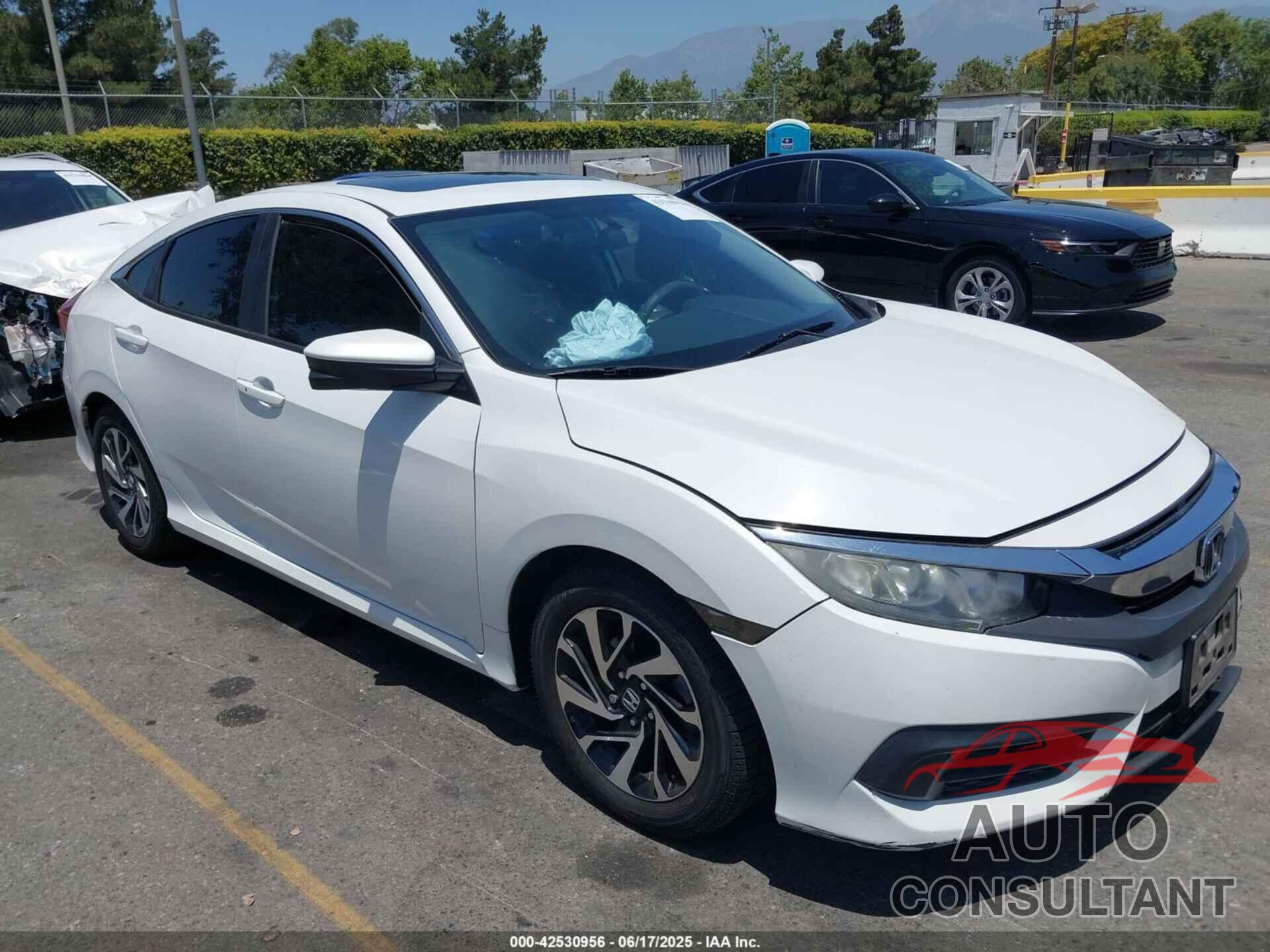 HONDA CIVIC 2016 - 2HGFC2F77GH552295