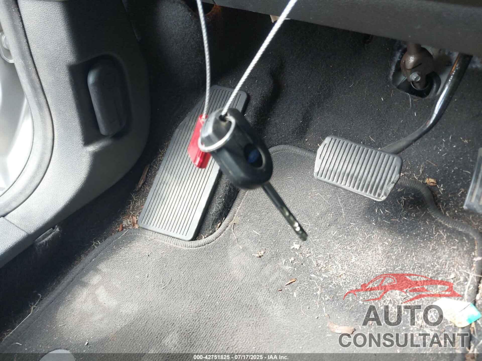 FORD ESCAPE 2017 - 1FMCU9GD0HUD01589