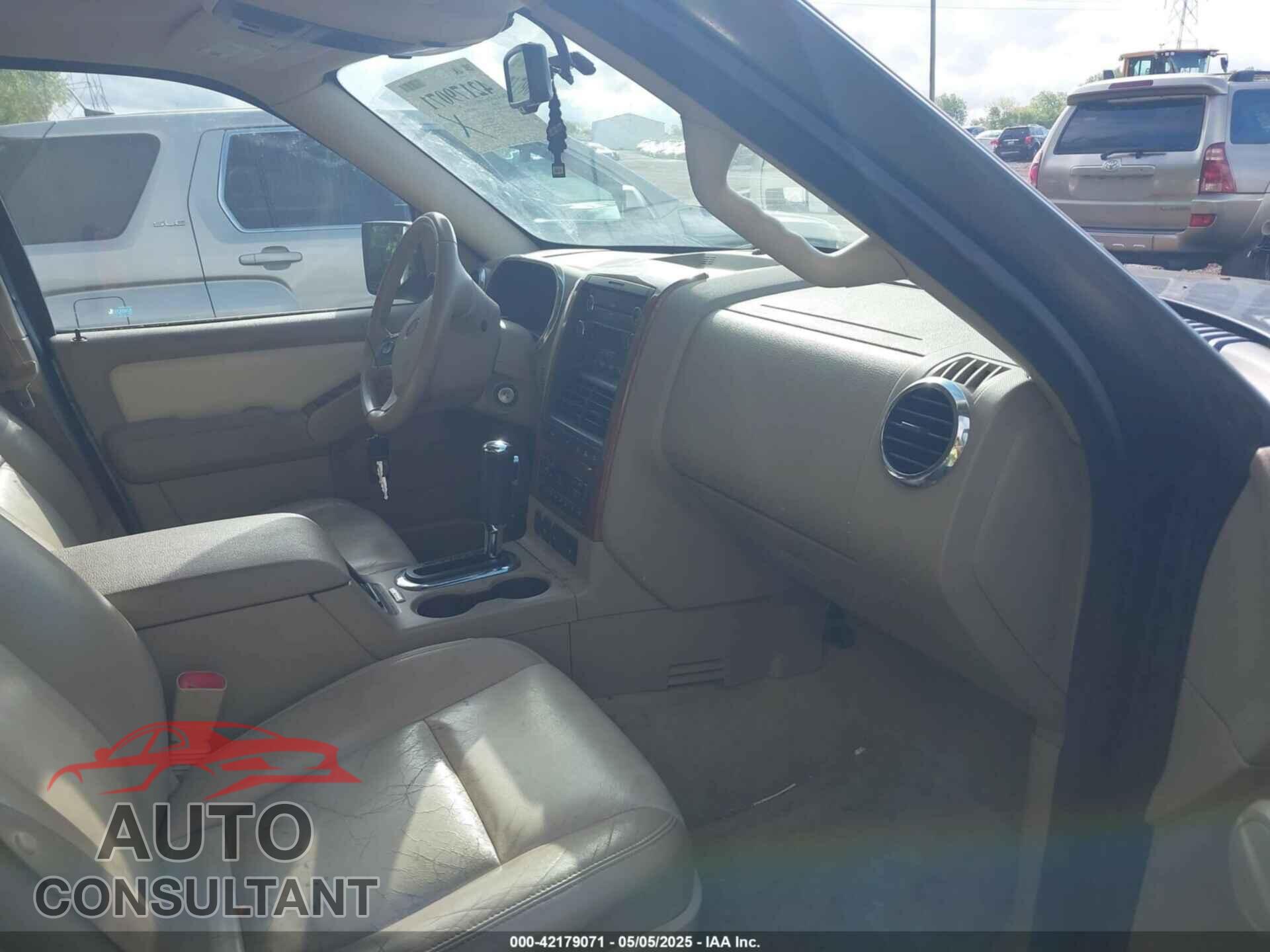 FORD EXPLORER 2010 - 1FMEU7EE2AUB02753