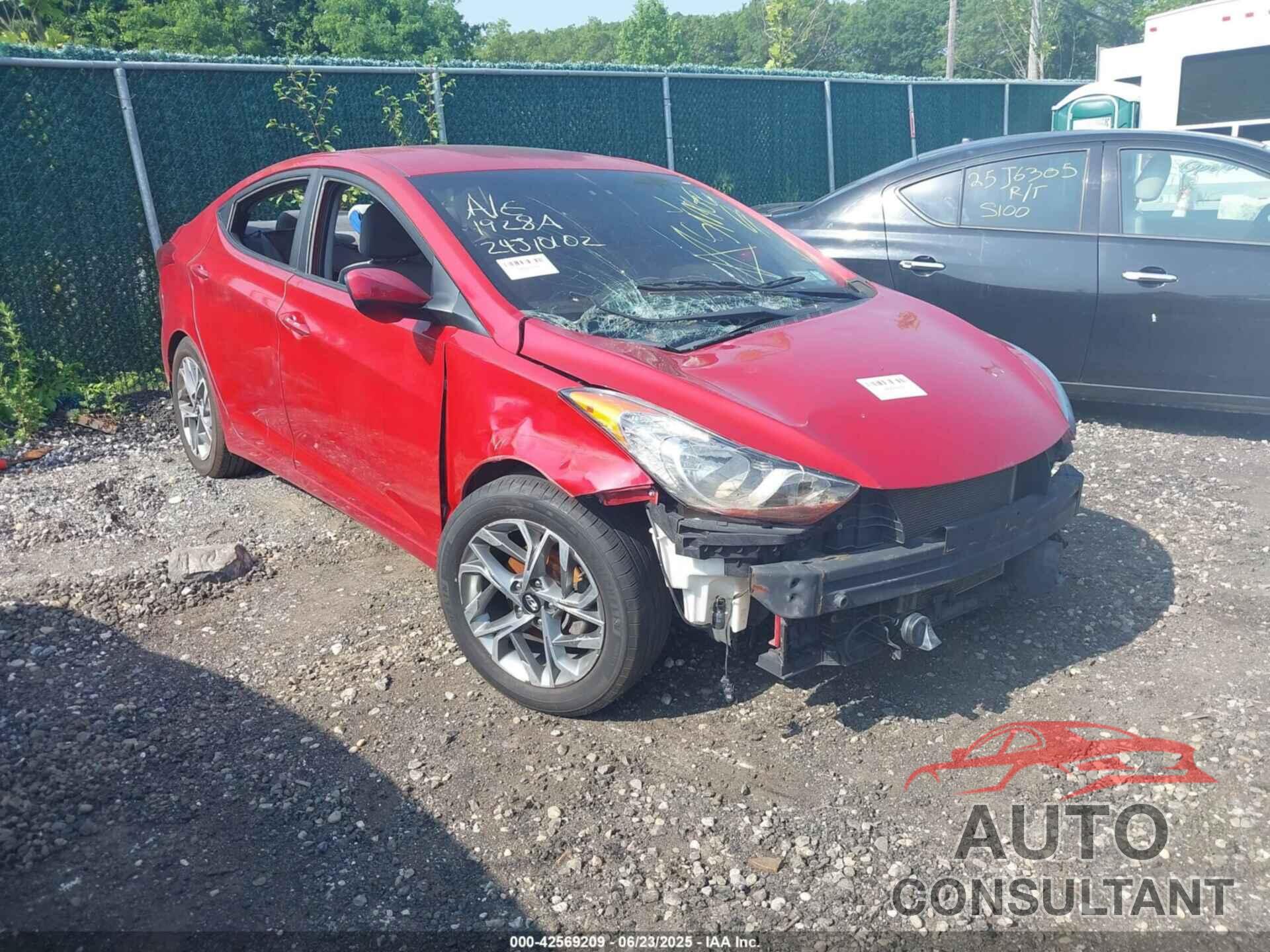 HYUNDAI ELANTRA 2013 - KMHDH4AE8DU952055