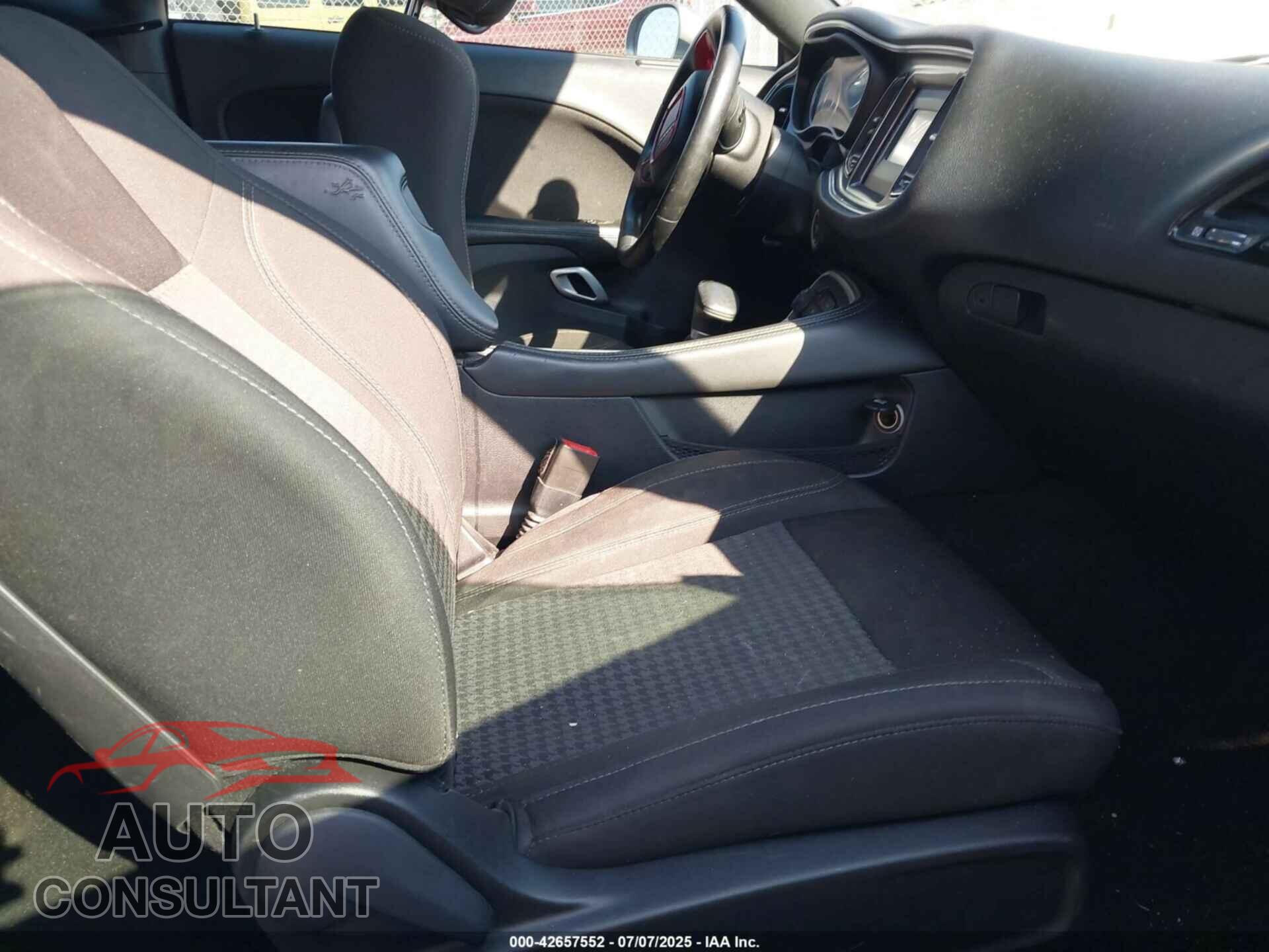 DODGE CHALLENGER 2015 - 2C3CDZAG7FH700804
