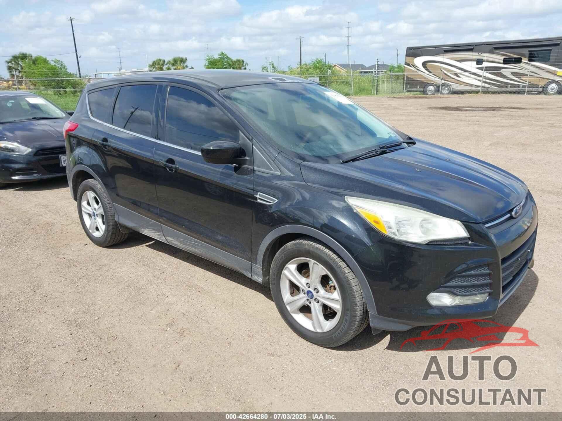 FORD ESCAPE 2015 - 1FMCU0G75FUC61528