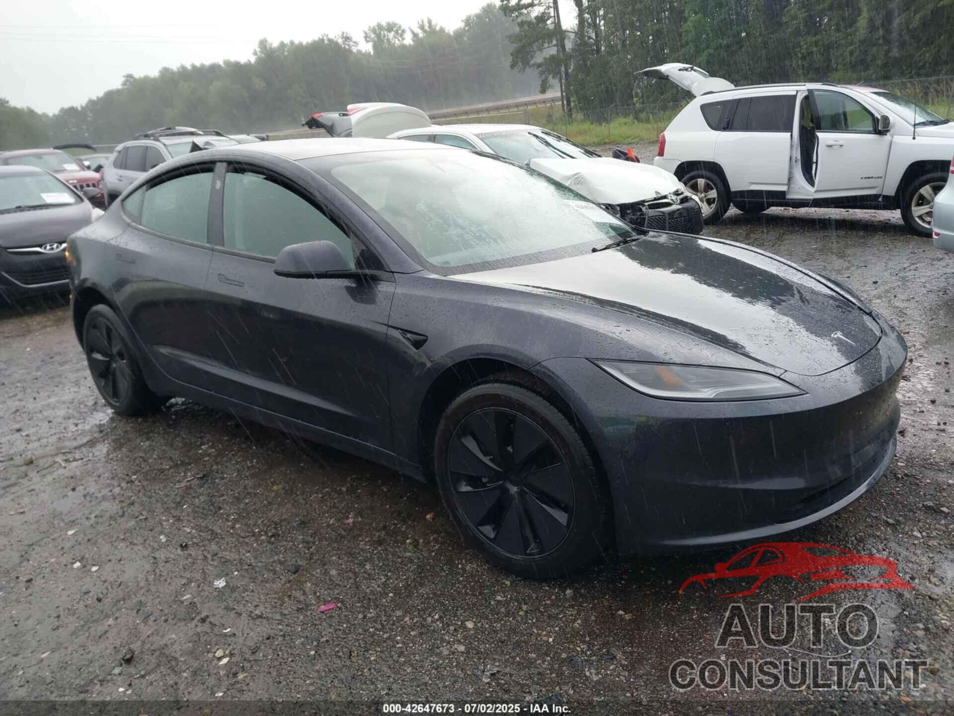TESLA MODEL 3 2024 - 5YJ3E1EA8RF789566
