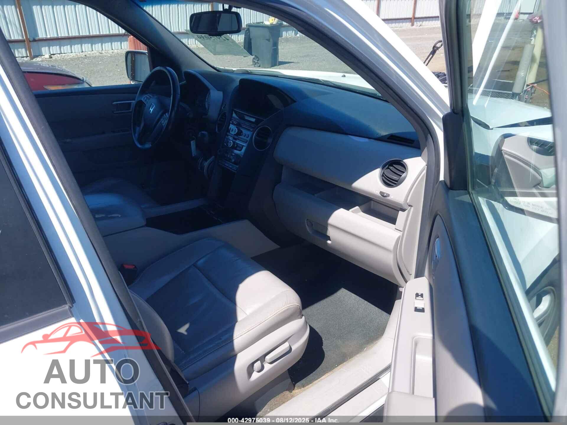 HONDA PILOT 2013 - 5FNYF3H57DB044314