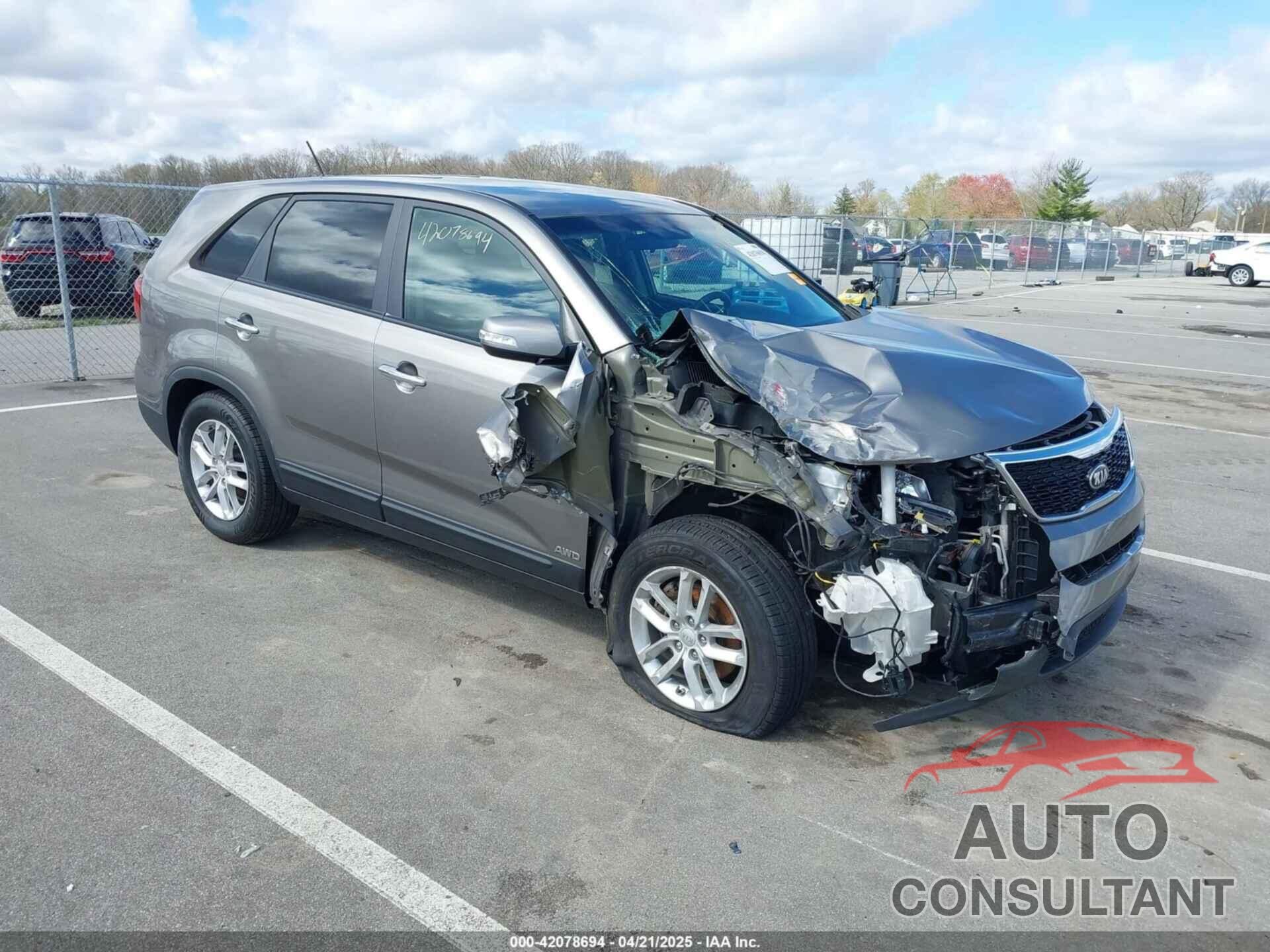 KIA SORENTO 2015 - 5XYKTCA61FG591916