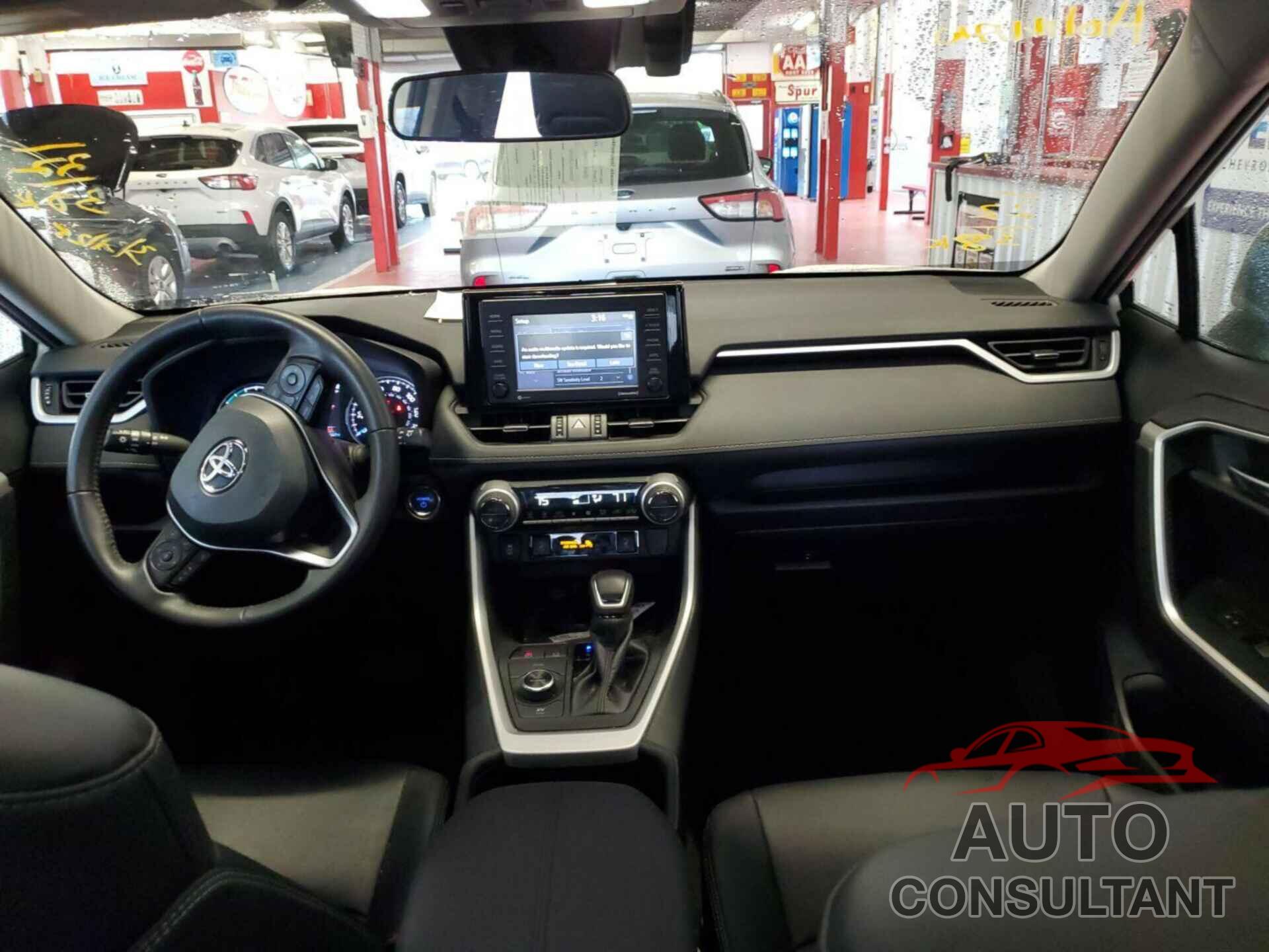 TOYOTA RAV4 HYBRID 2022 - 4T3B6RFV9NU066841