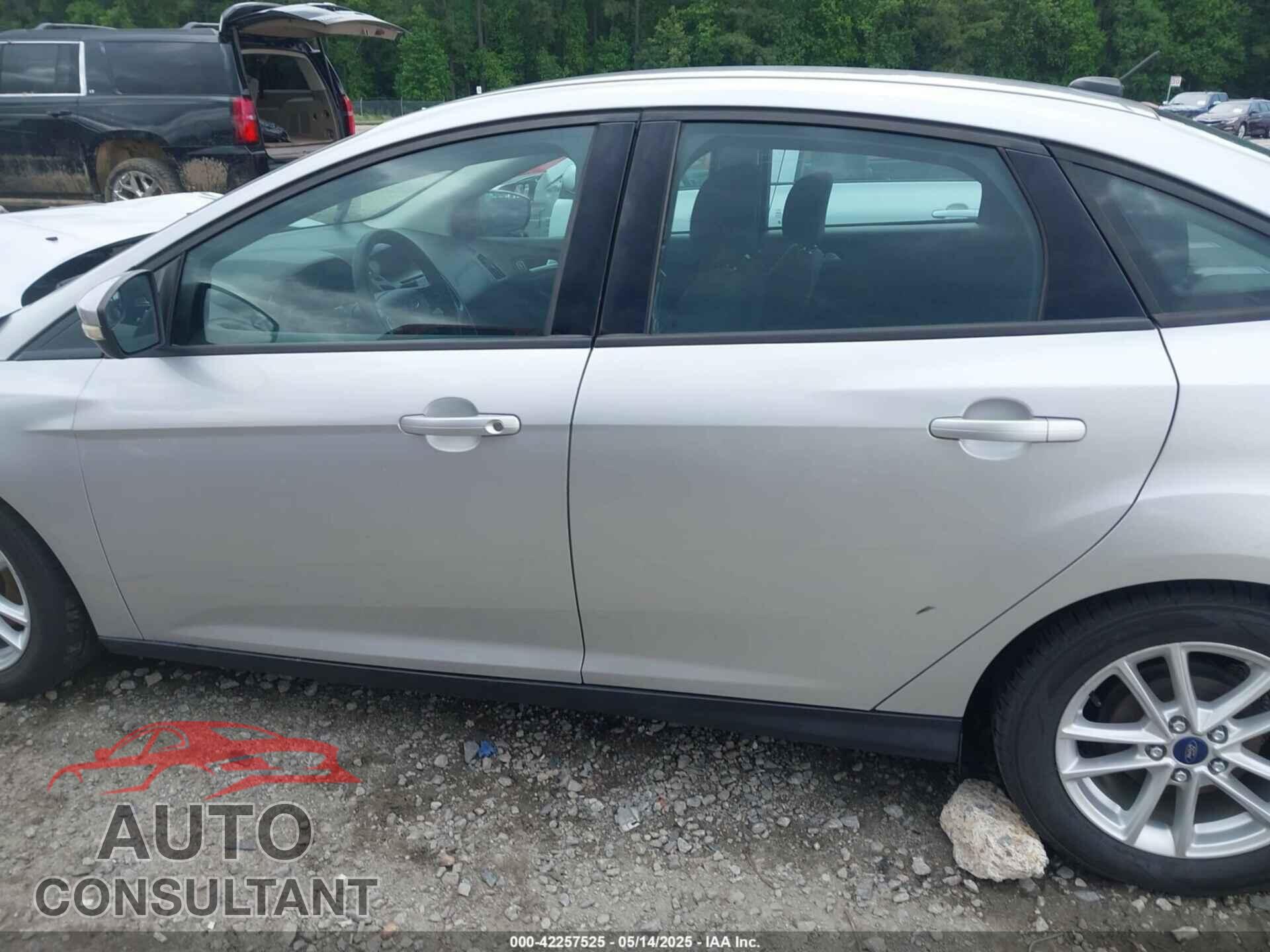 FORD FOCUS 2015 - 1FADP3F25FL371739