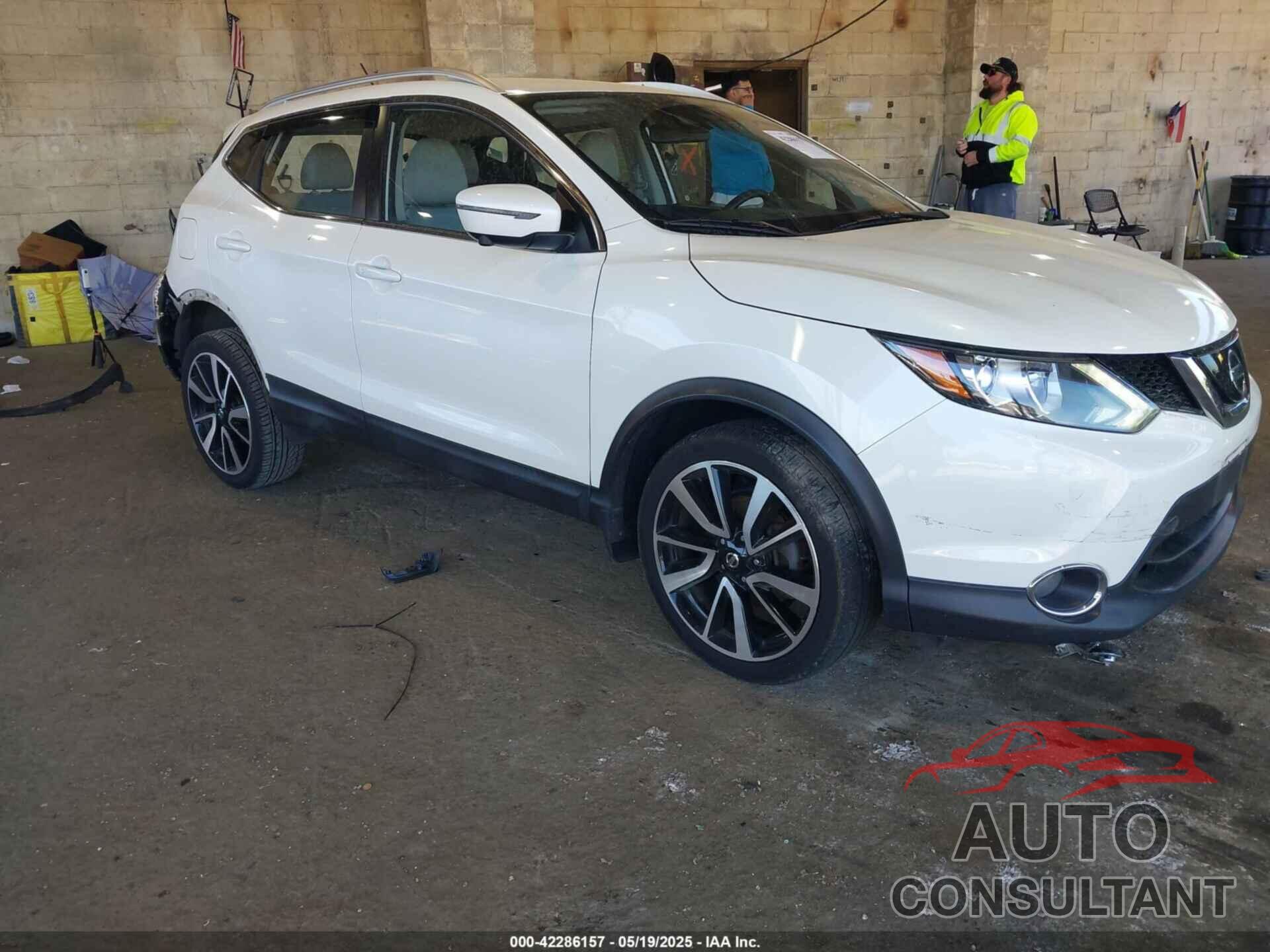 NISSAN ROGUE SPORT 2019 - JN1BJ1CR6KW340777