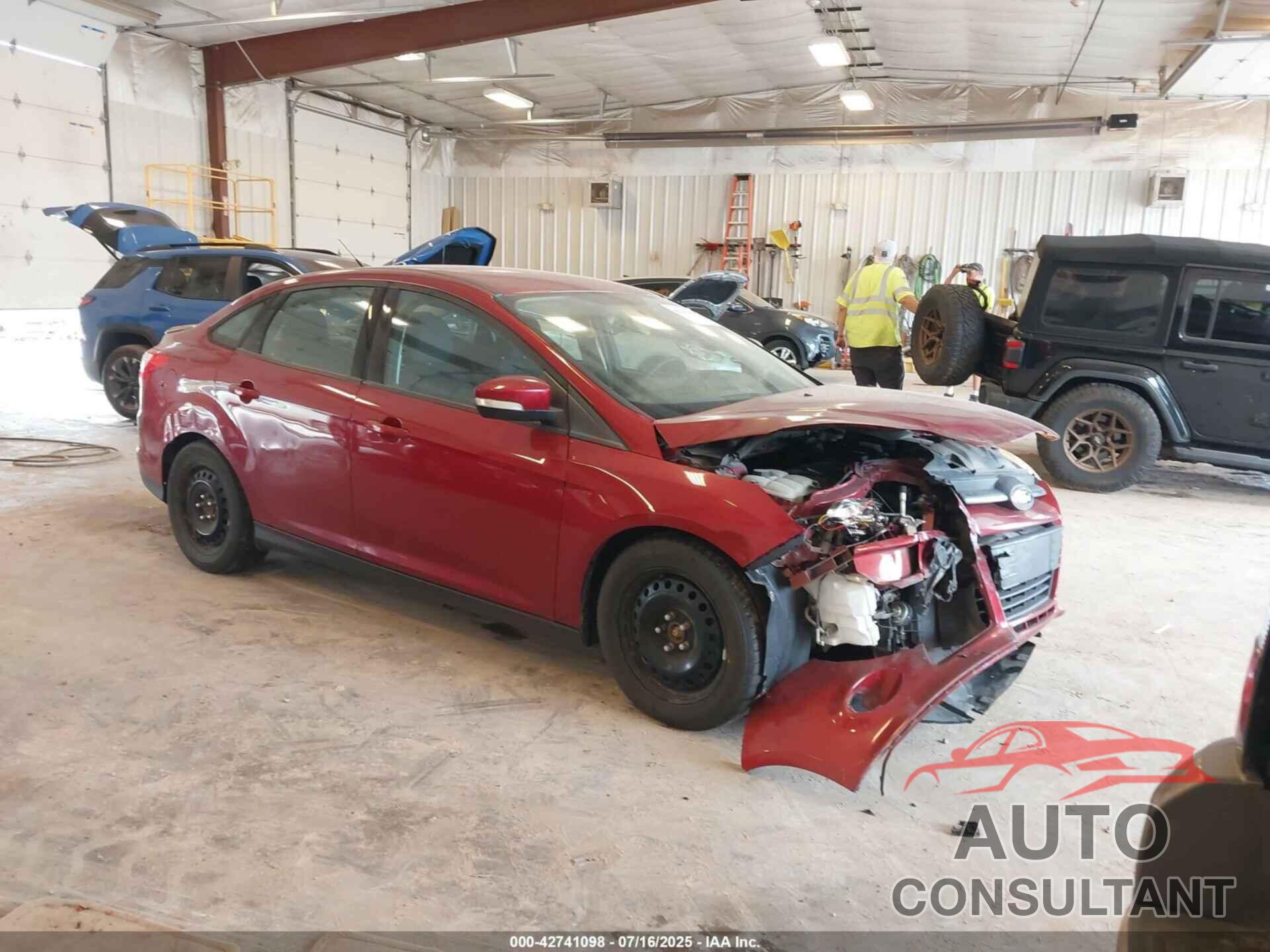 FORD FOCUS 2014 - 1FADP3F2XEL137403