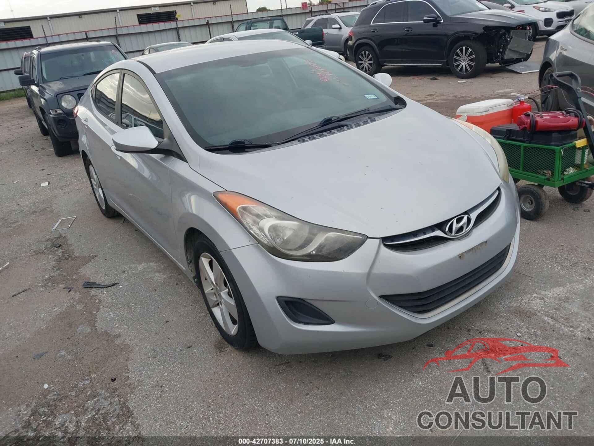 HYUNDAI ELANTRA 2013 - 5NPDH4AE5DH251746