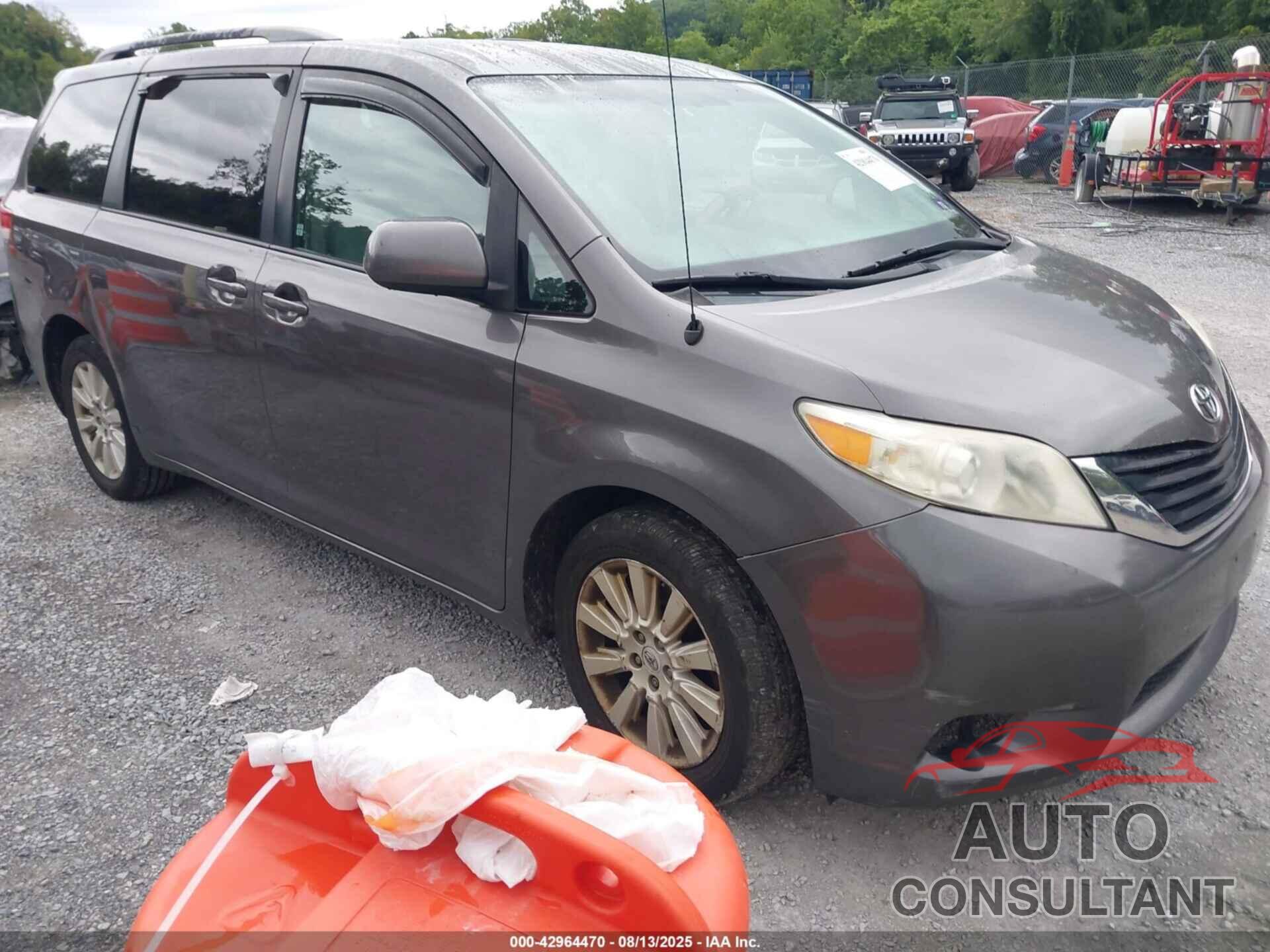 TOYOTA SIENNA 2012 - 5TDJK3DC1CS035944