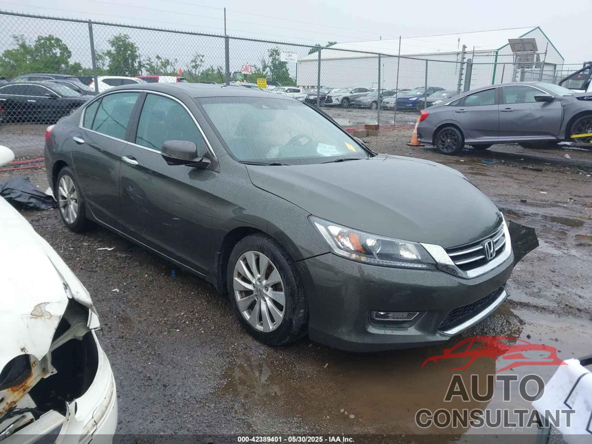 HONDA ACCORD 2013 - 1HGCR2F8XDA033276