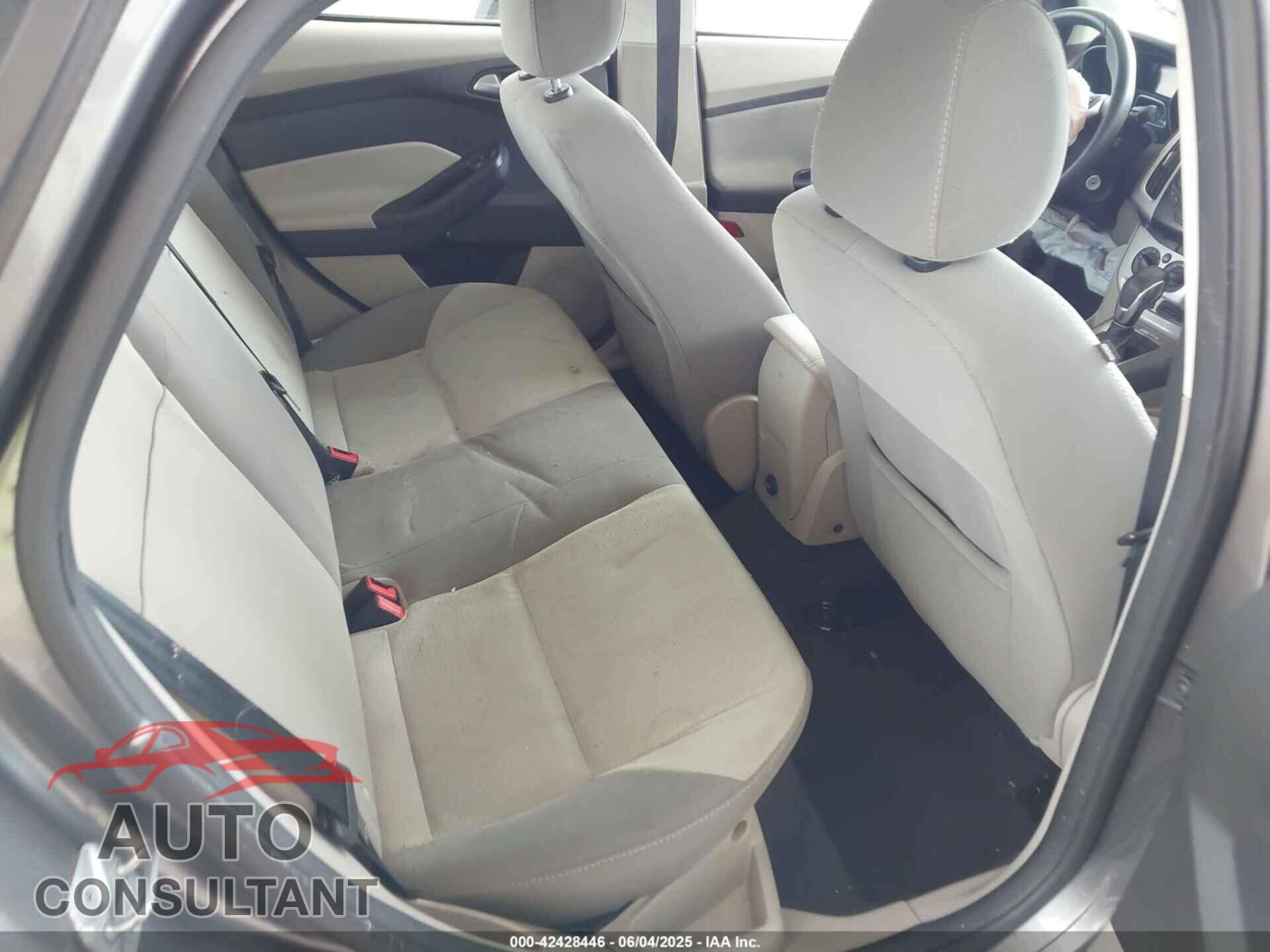 FORD FOCUS 2014 - 1FADP3F24EL132634