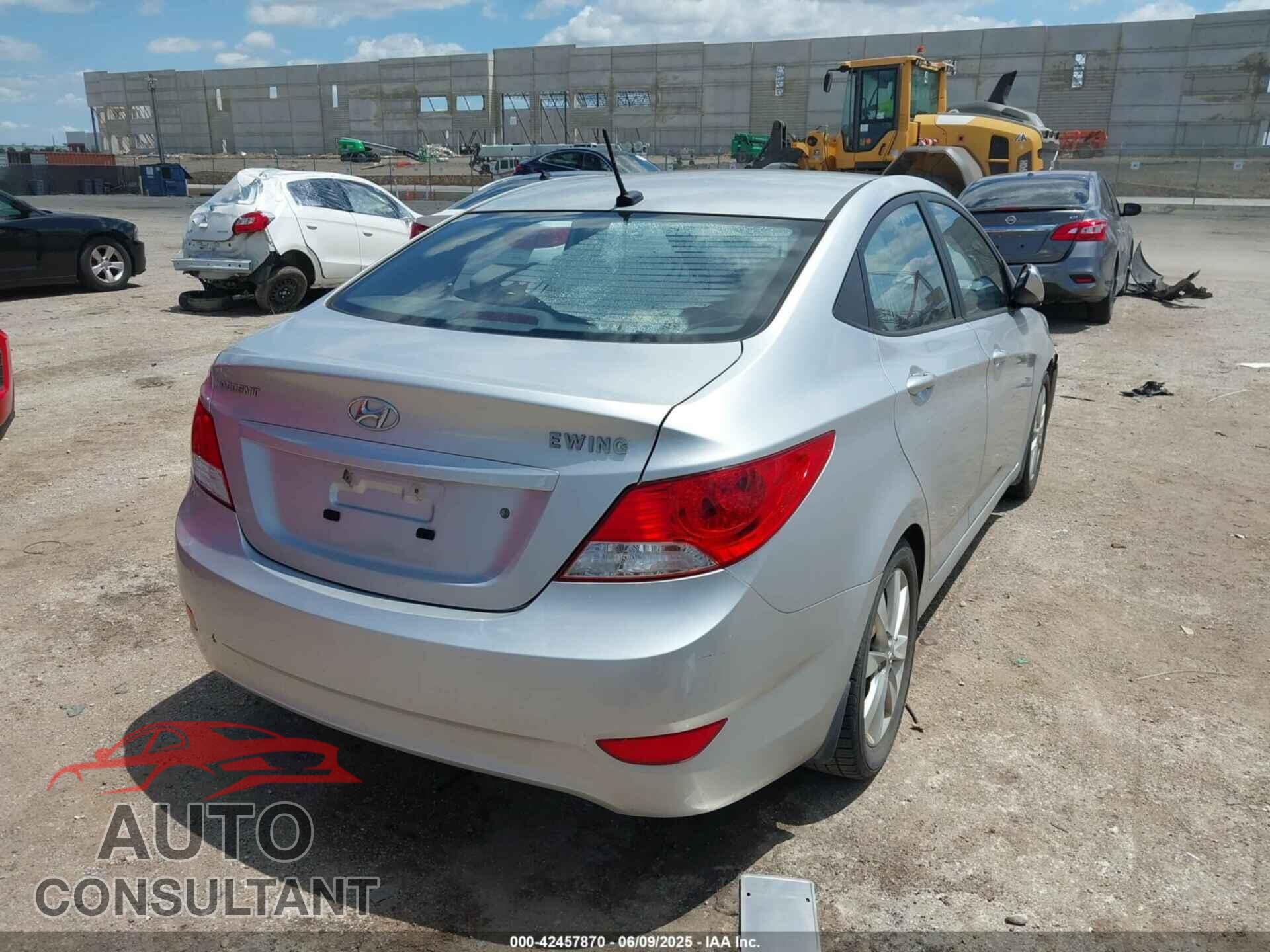 HYUNDAI ACCENT 2012 - KMHCU4AEXCU186433