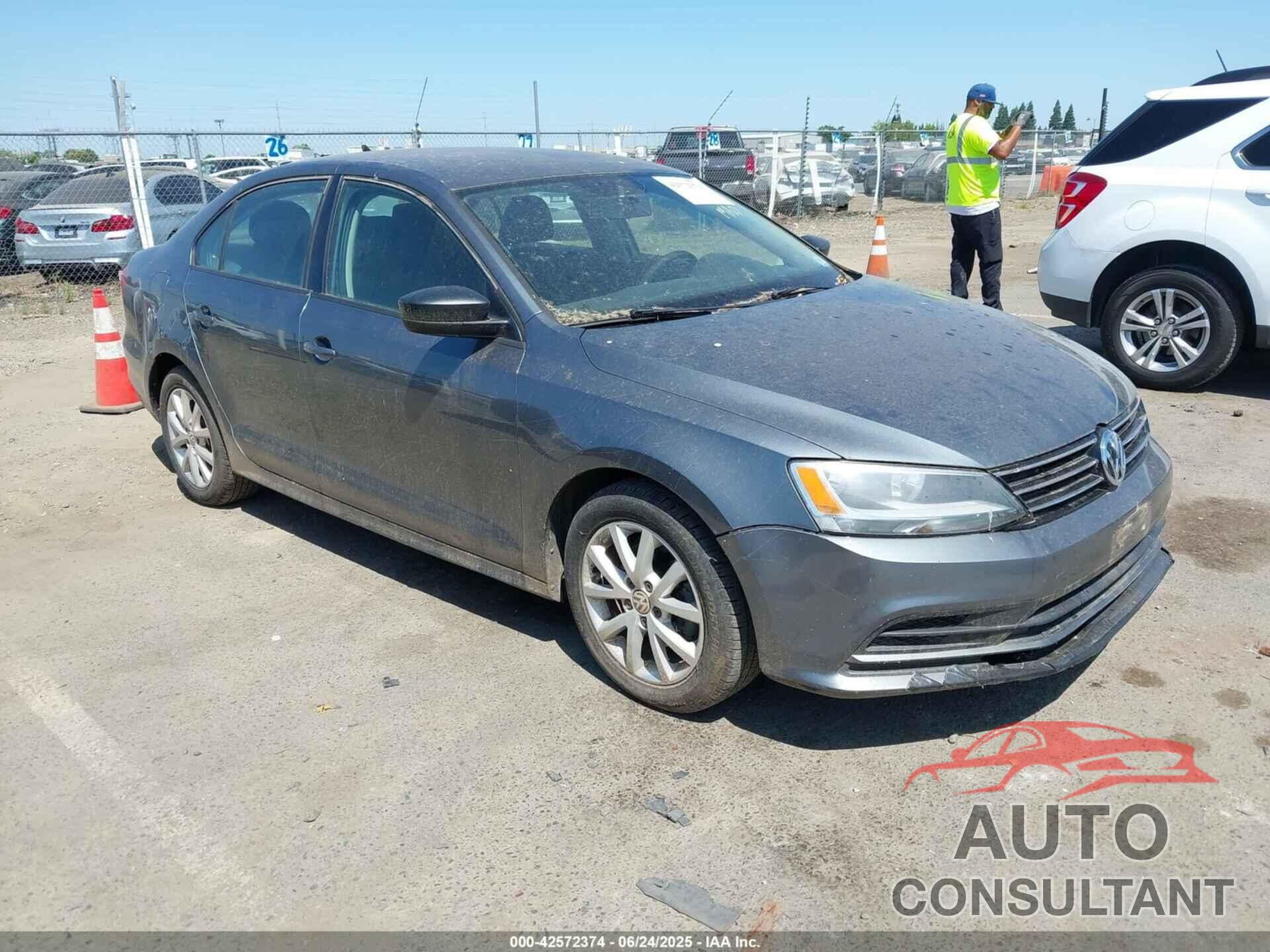 VOLKSWAGEN JETTA 2015 - 3VWD17AJ9FM208976