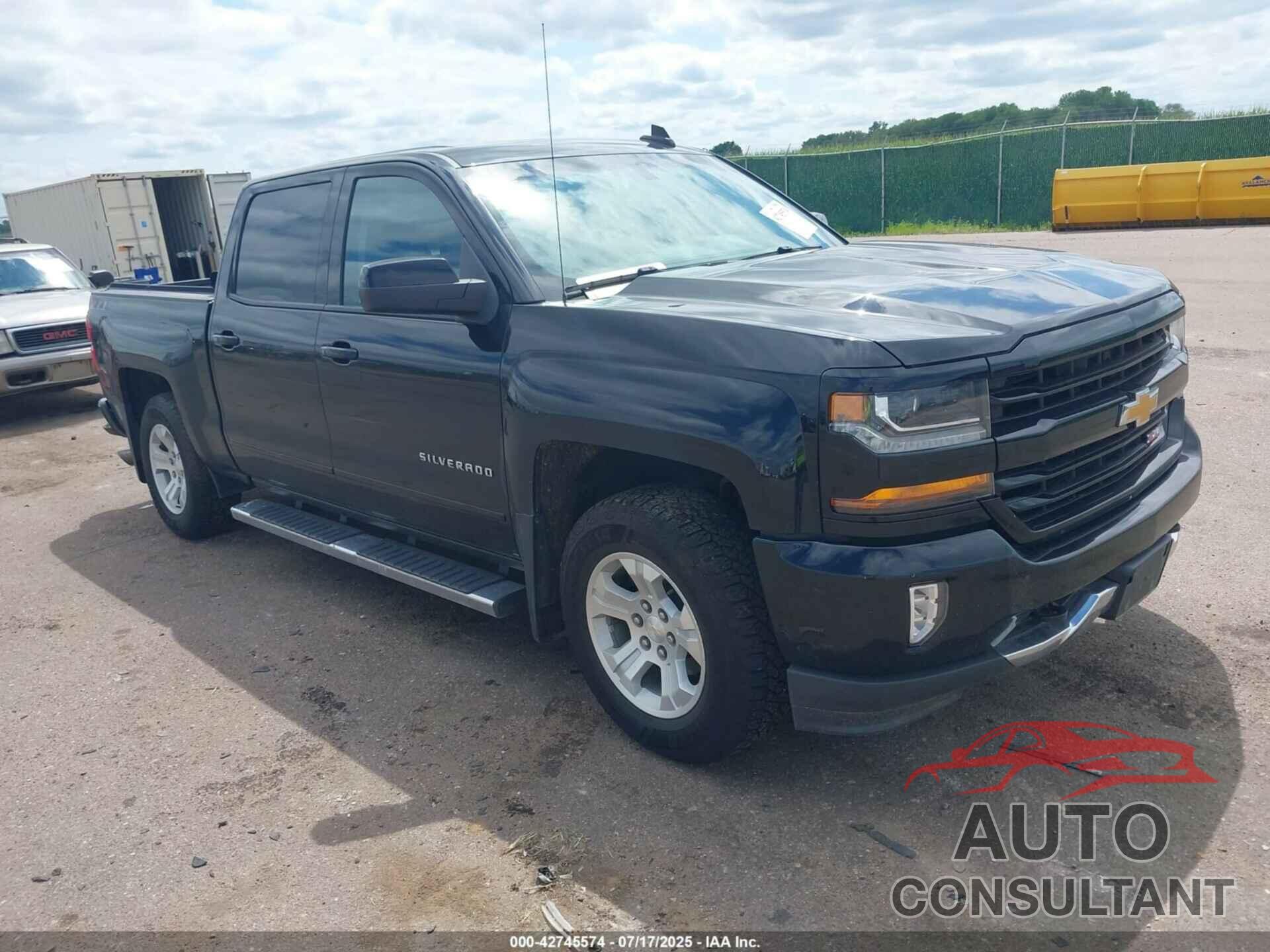 CHEVROLET SILVERADO 1500 2018 - 3GCUKREC8JG625519