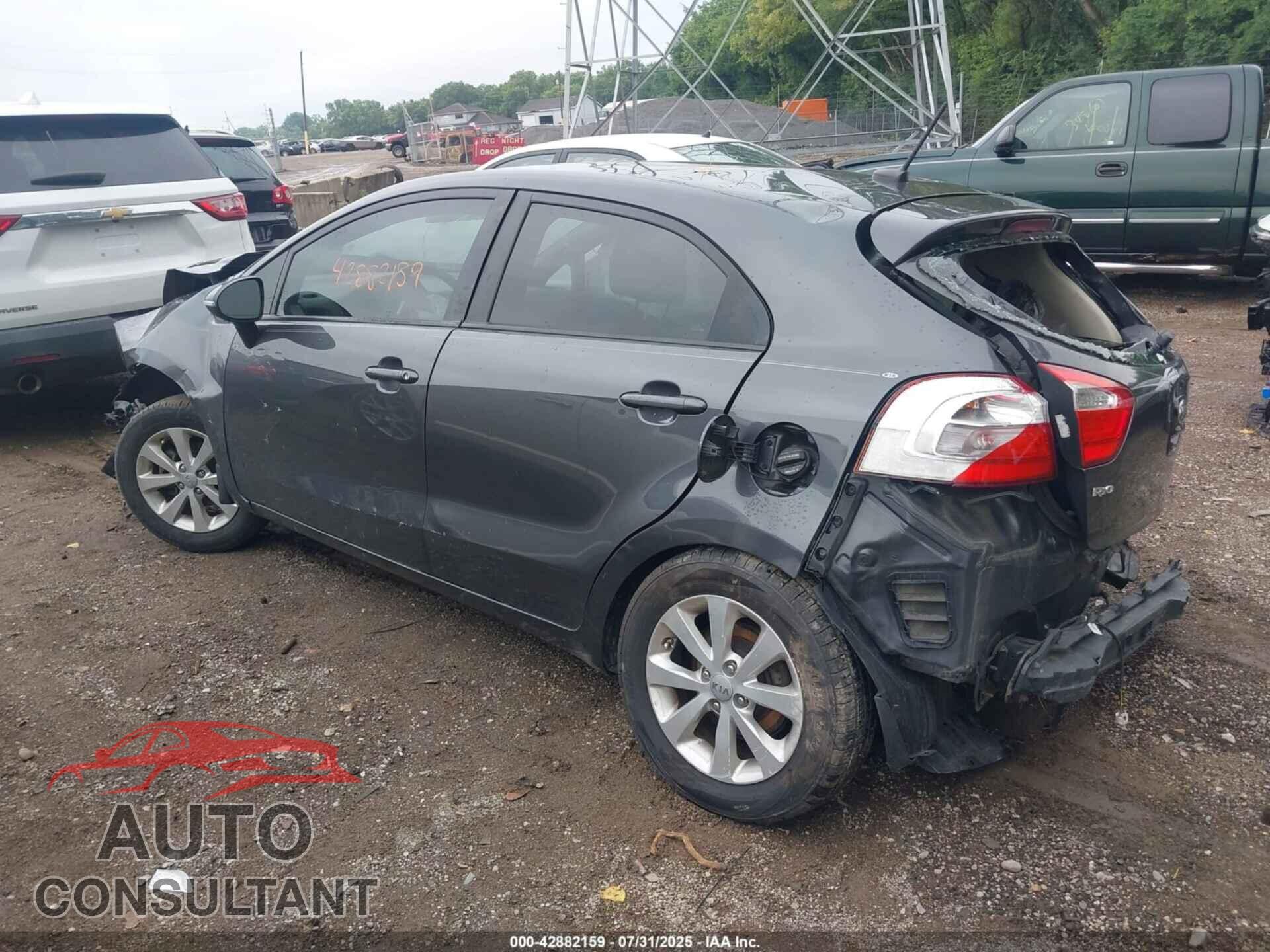 KIA RIO 2014 - KNADN5A33E6338132