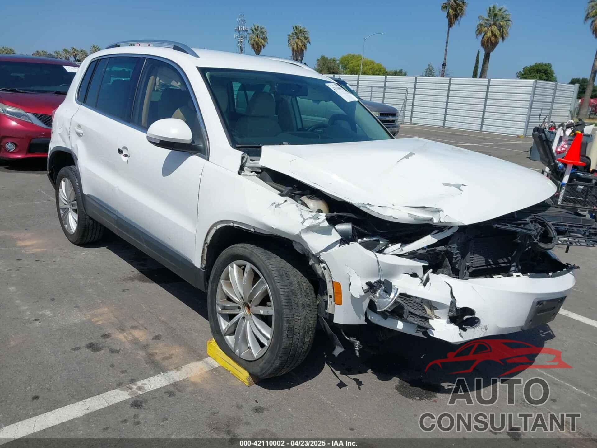 VOLKSWAGEN TIGUAN 2014 - WVGAV3AX9EW512956