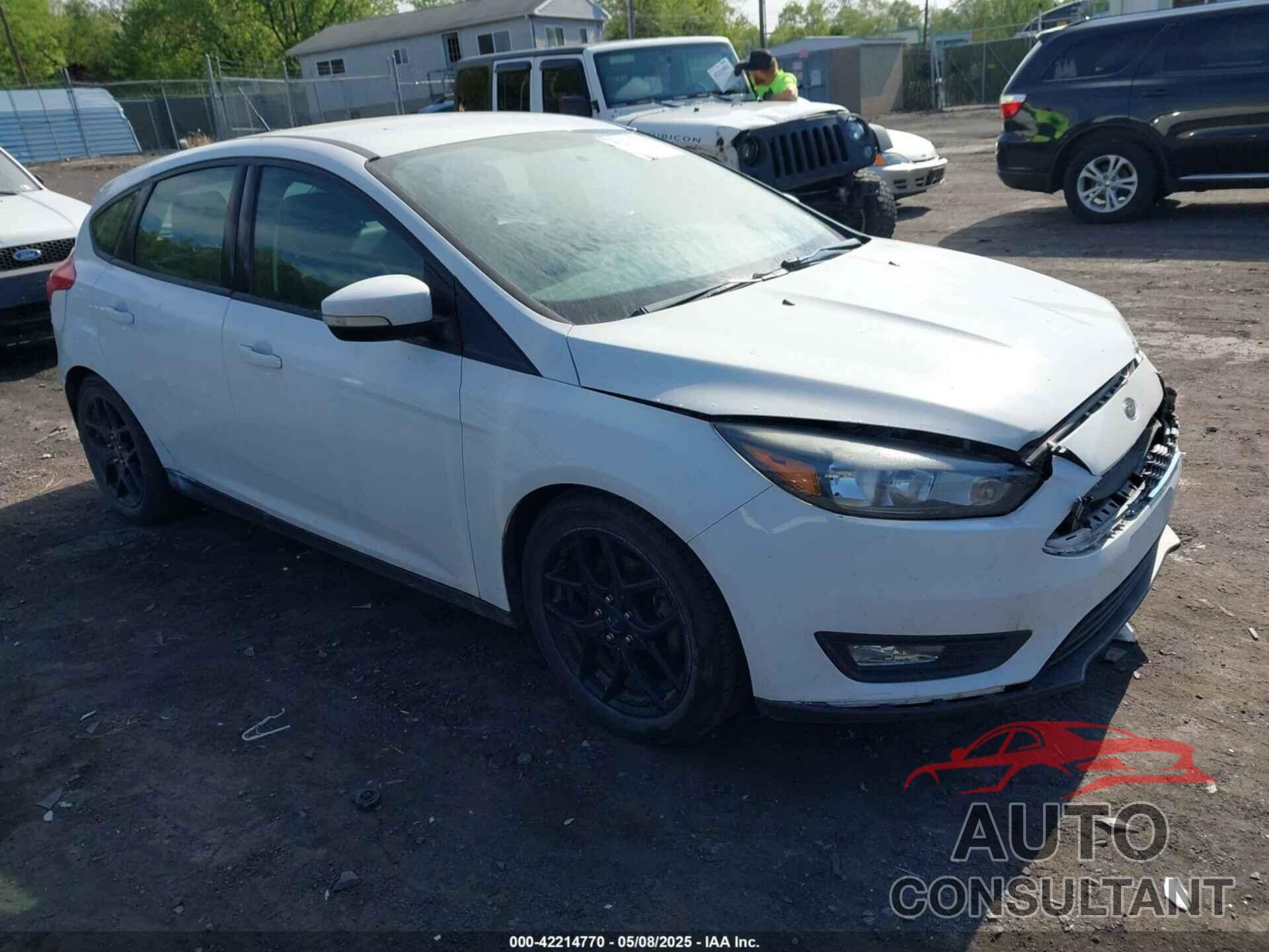 FORD FOCUS 2016 - 1FADP3K23GL307593