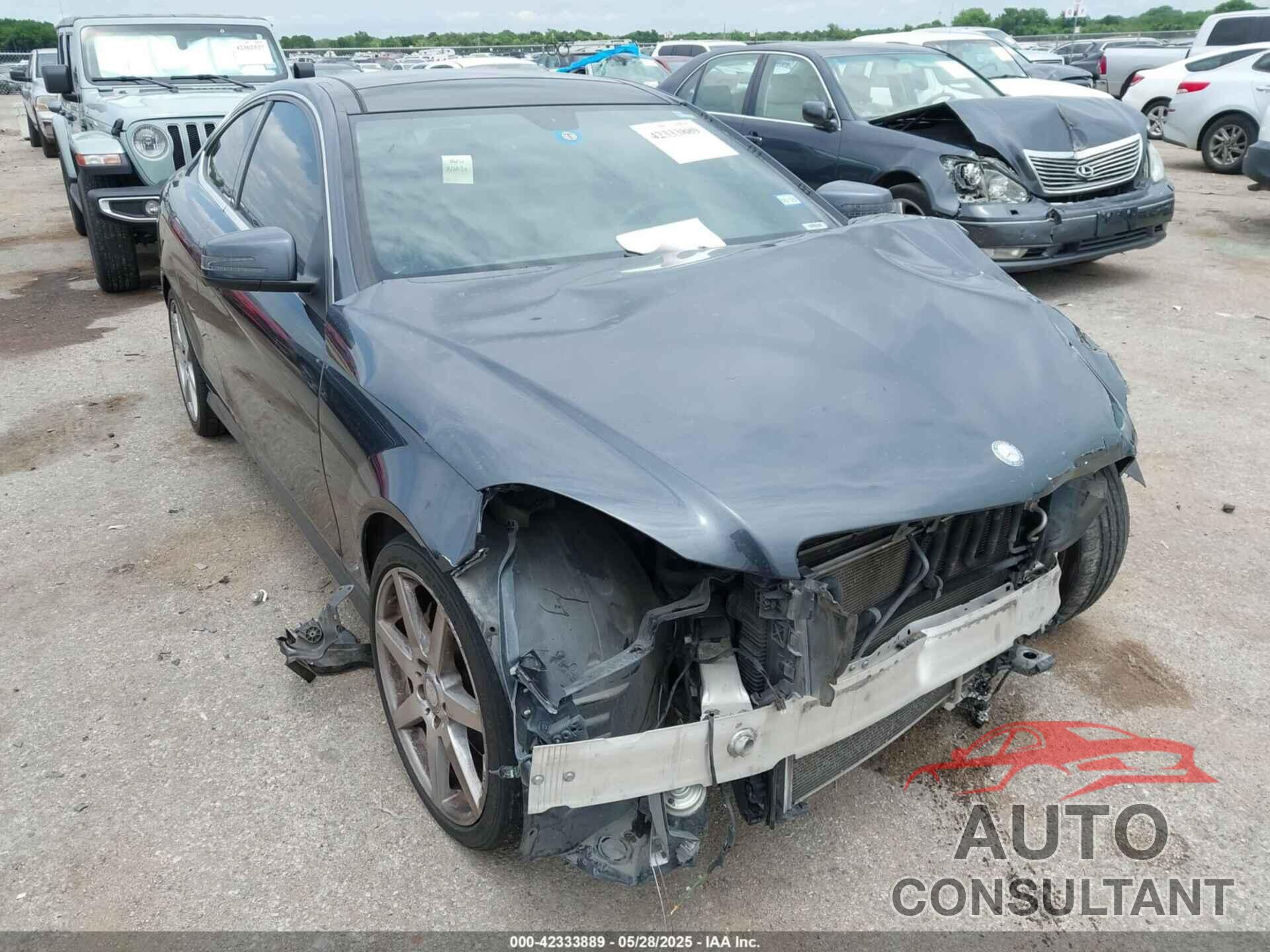 MERCEDES-BENZ C 350 2013 - WDDGJ5HB9DG152280