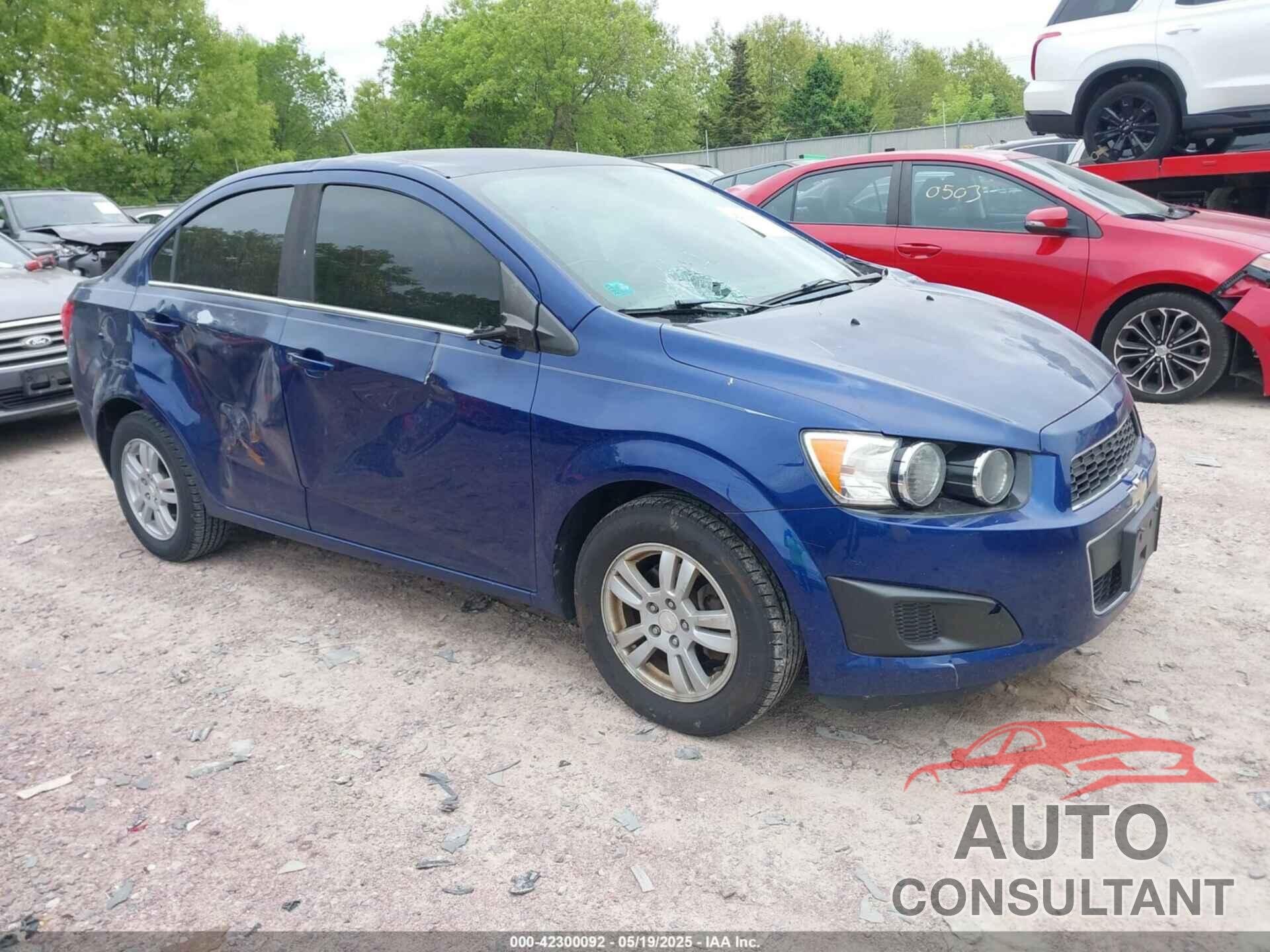 CHEVROLET SONIC 2014 - 1G1JC5SH8E4214092