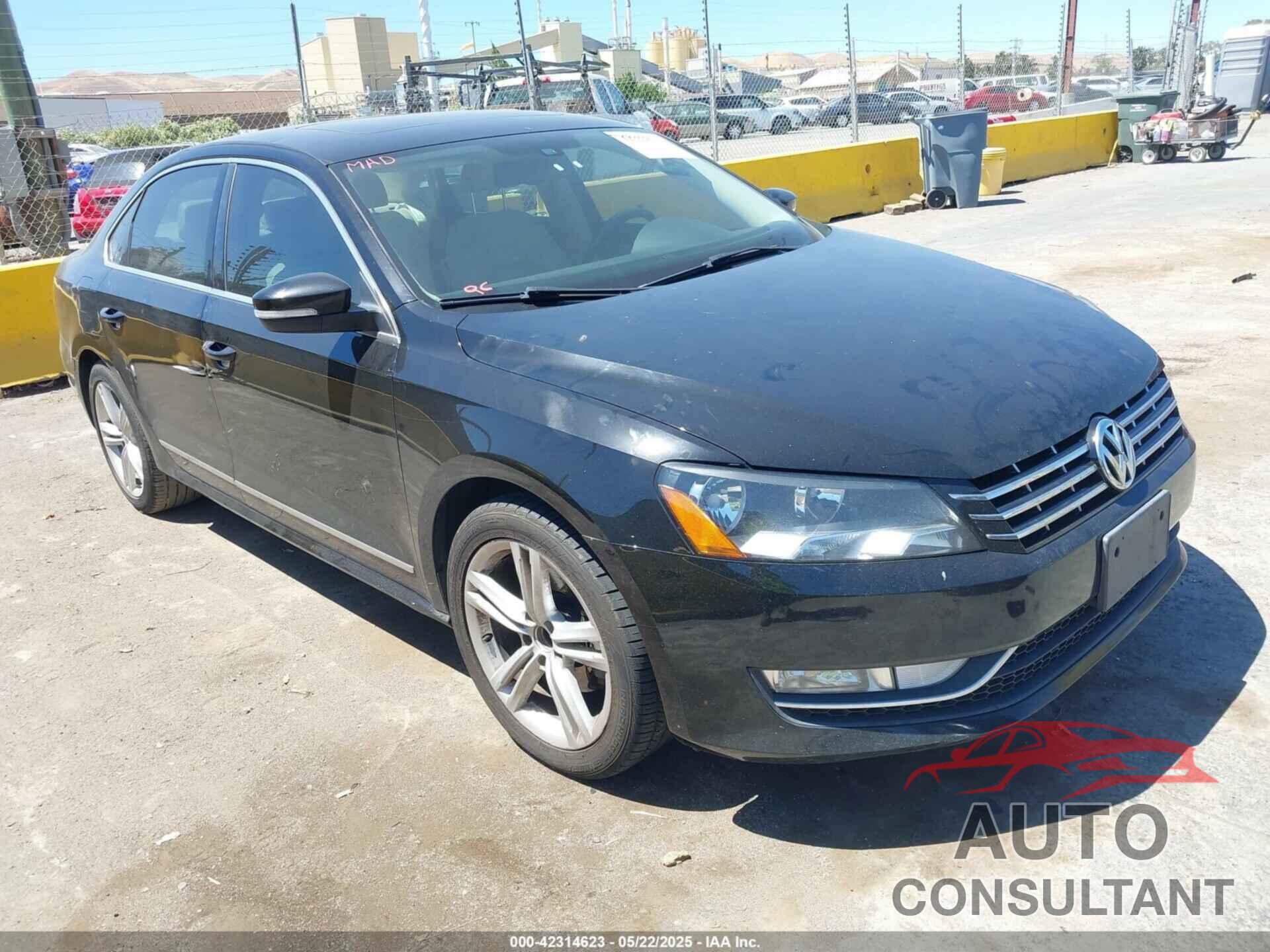 VOLKSWAGEN PASSAT 2013 - 1VWCN7A31DC040671