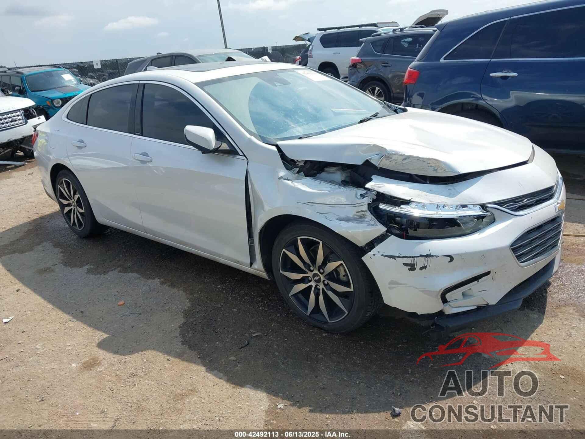 CHEVROLET MALIBU 2017 - 1G1ZE5ST5HF112520