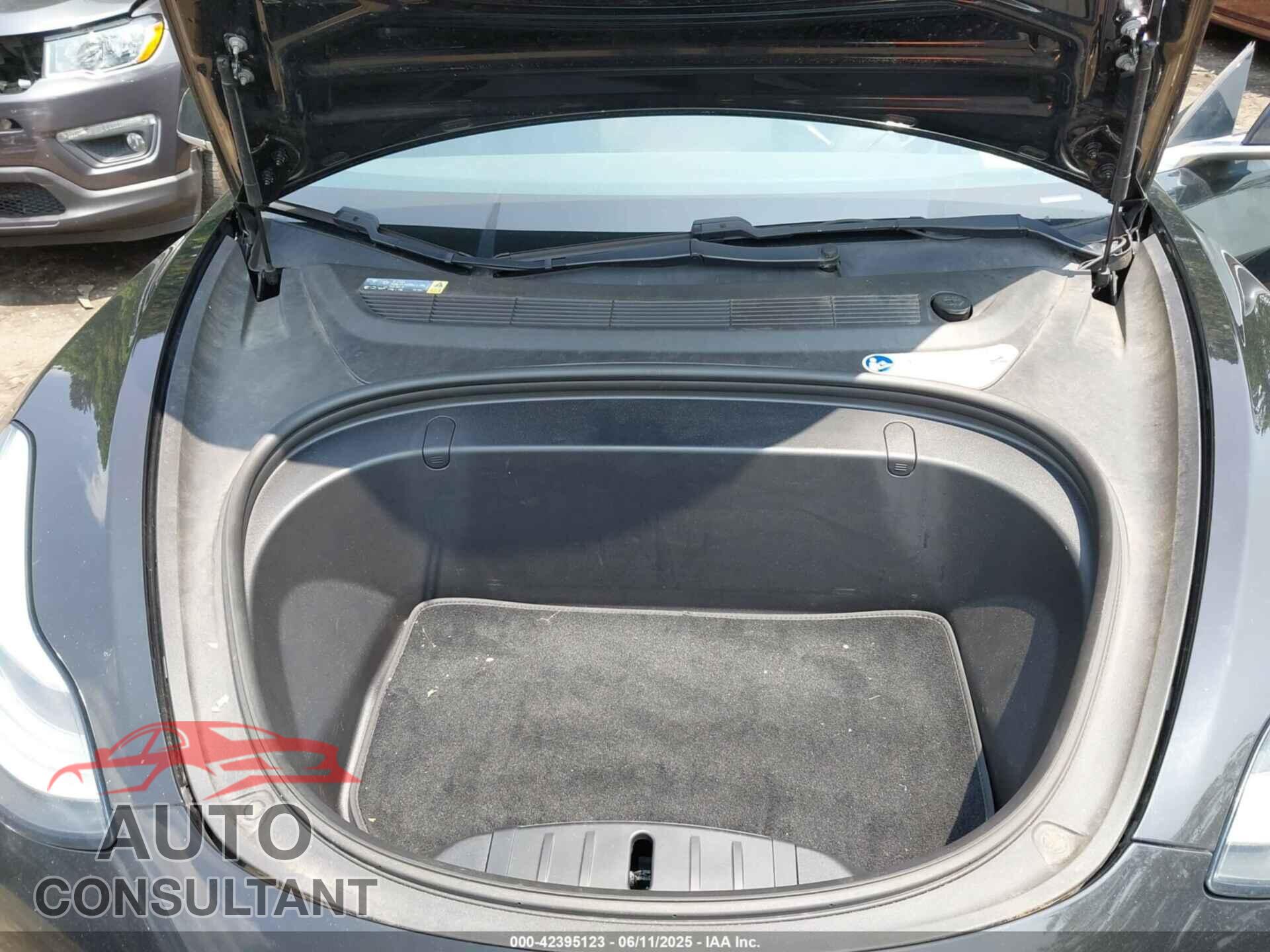 TESLA MODEL 3 2018 - 5YJ3E1EA2JF021098