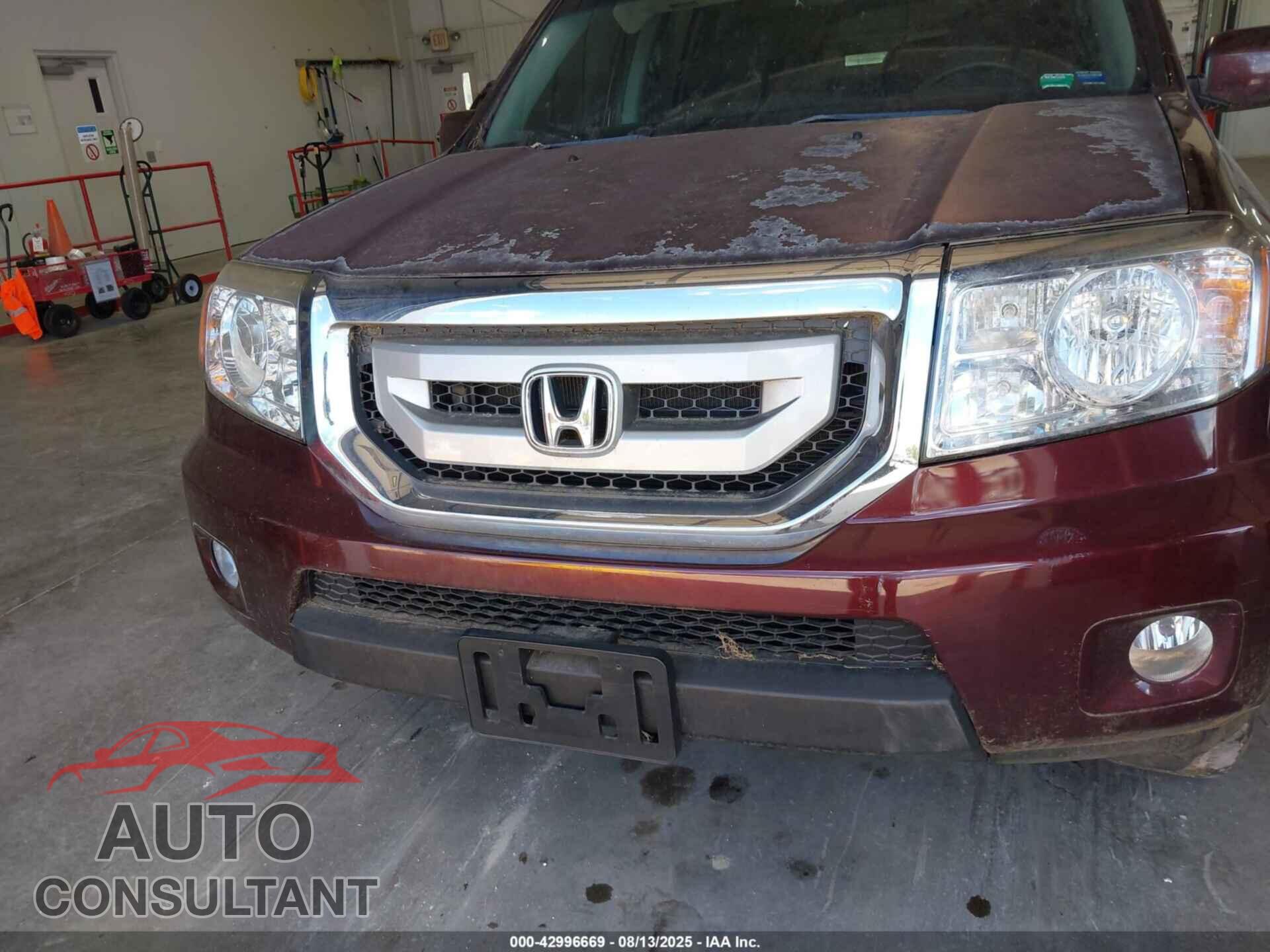 HONDA PILOT 2011 - 5FNYF3H44BB047675