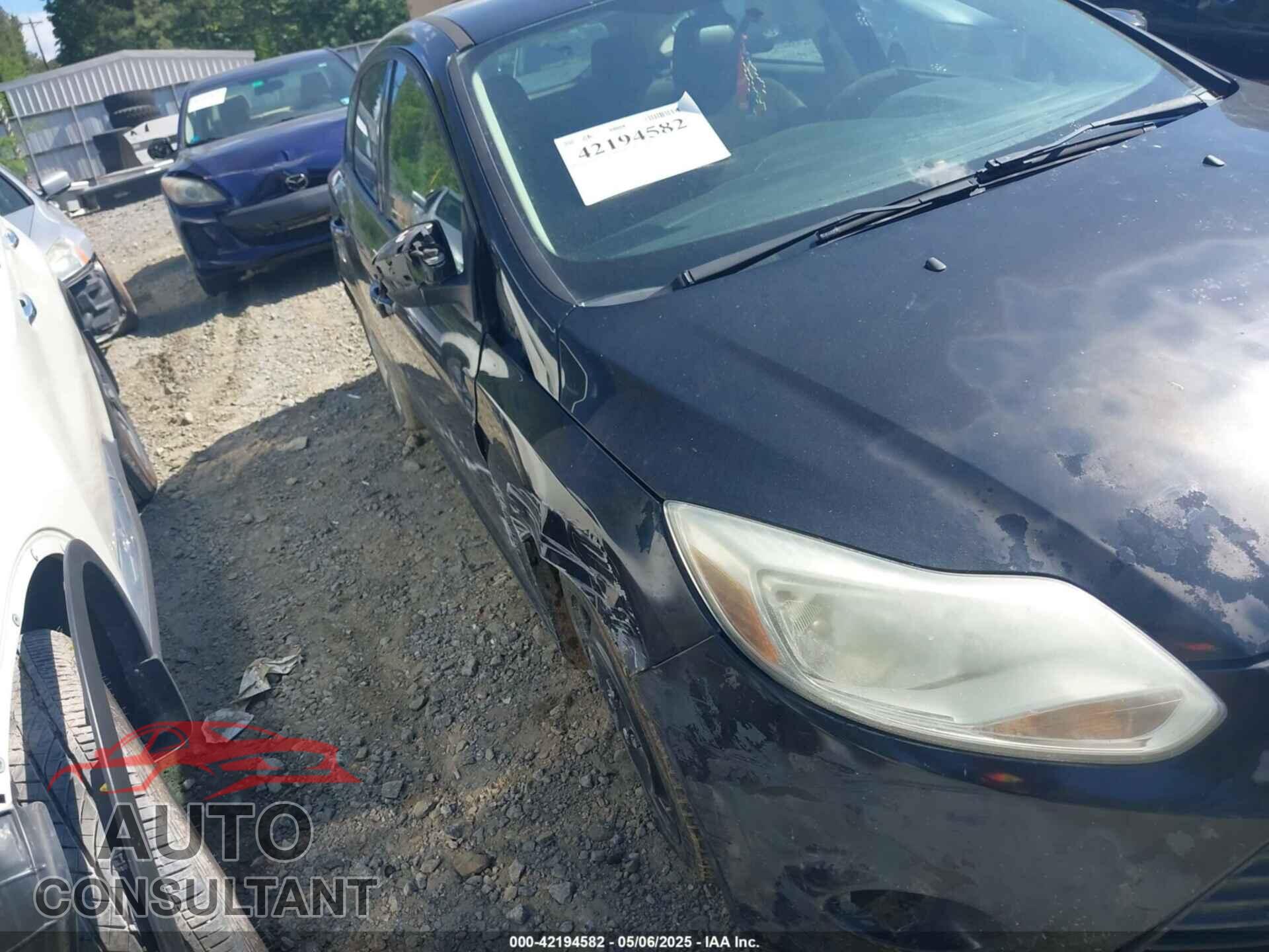 FORD FOCUS 2014 - 1FADP3K23EL313228