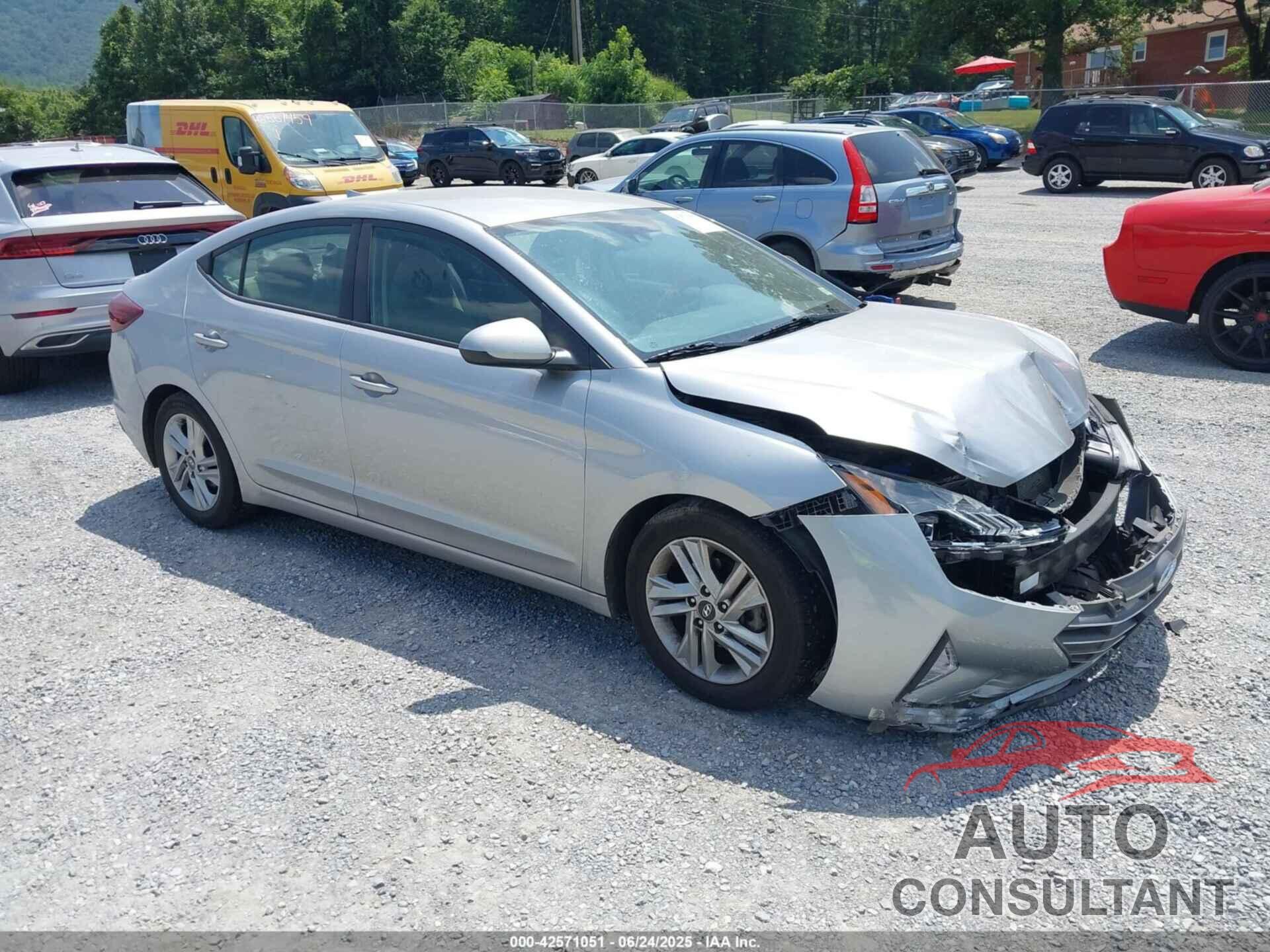 HYUNDAI ELANTRA 2020 - 5NPD84LF1LH614225