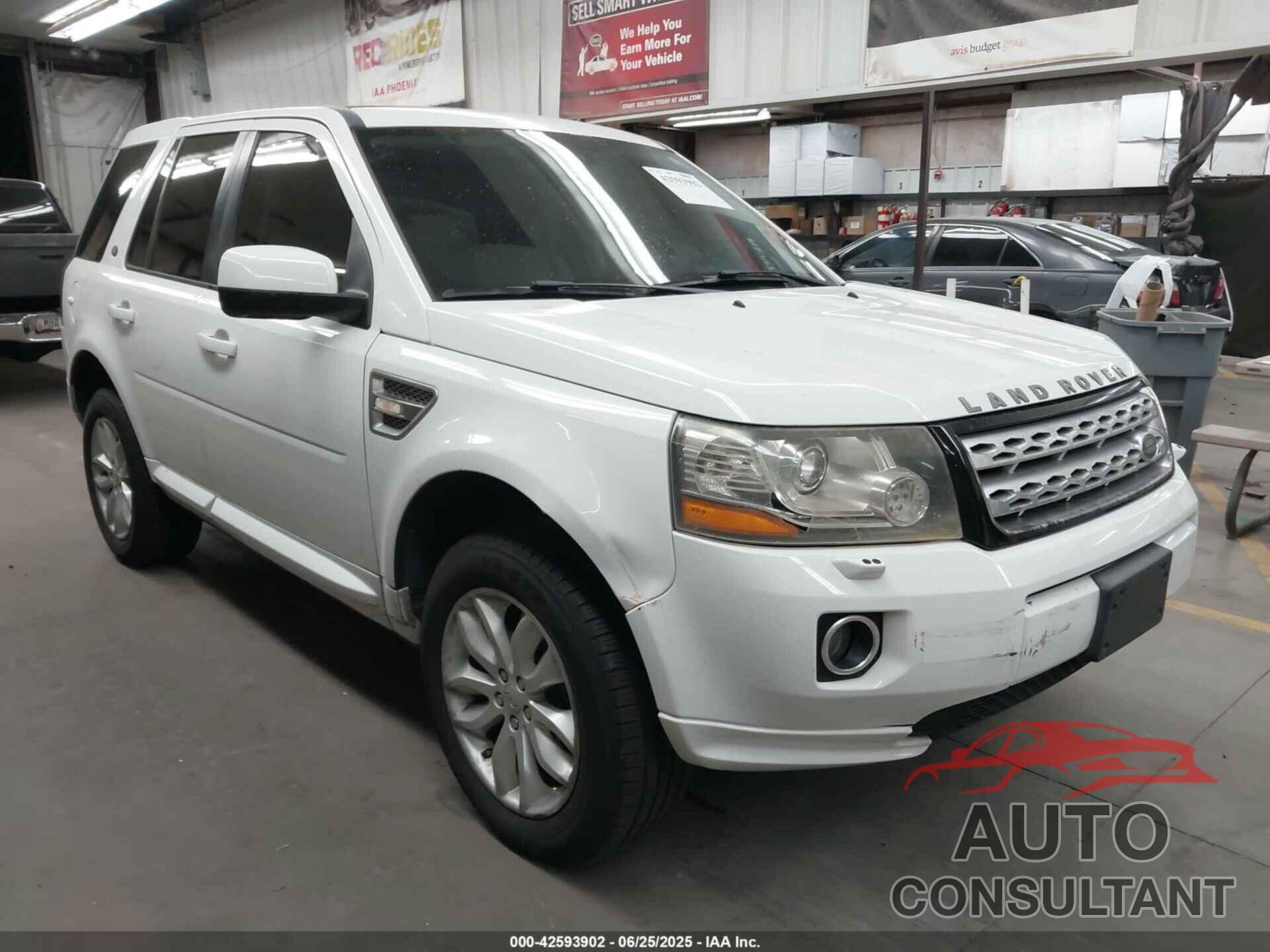 LAND ROVER LR2 2013 - SALFR2BG6DH338217