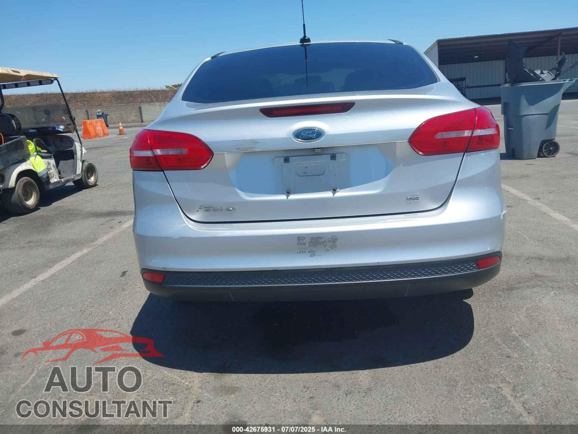 FORD FOCUS 2015 - 1FADP3F28FL276155