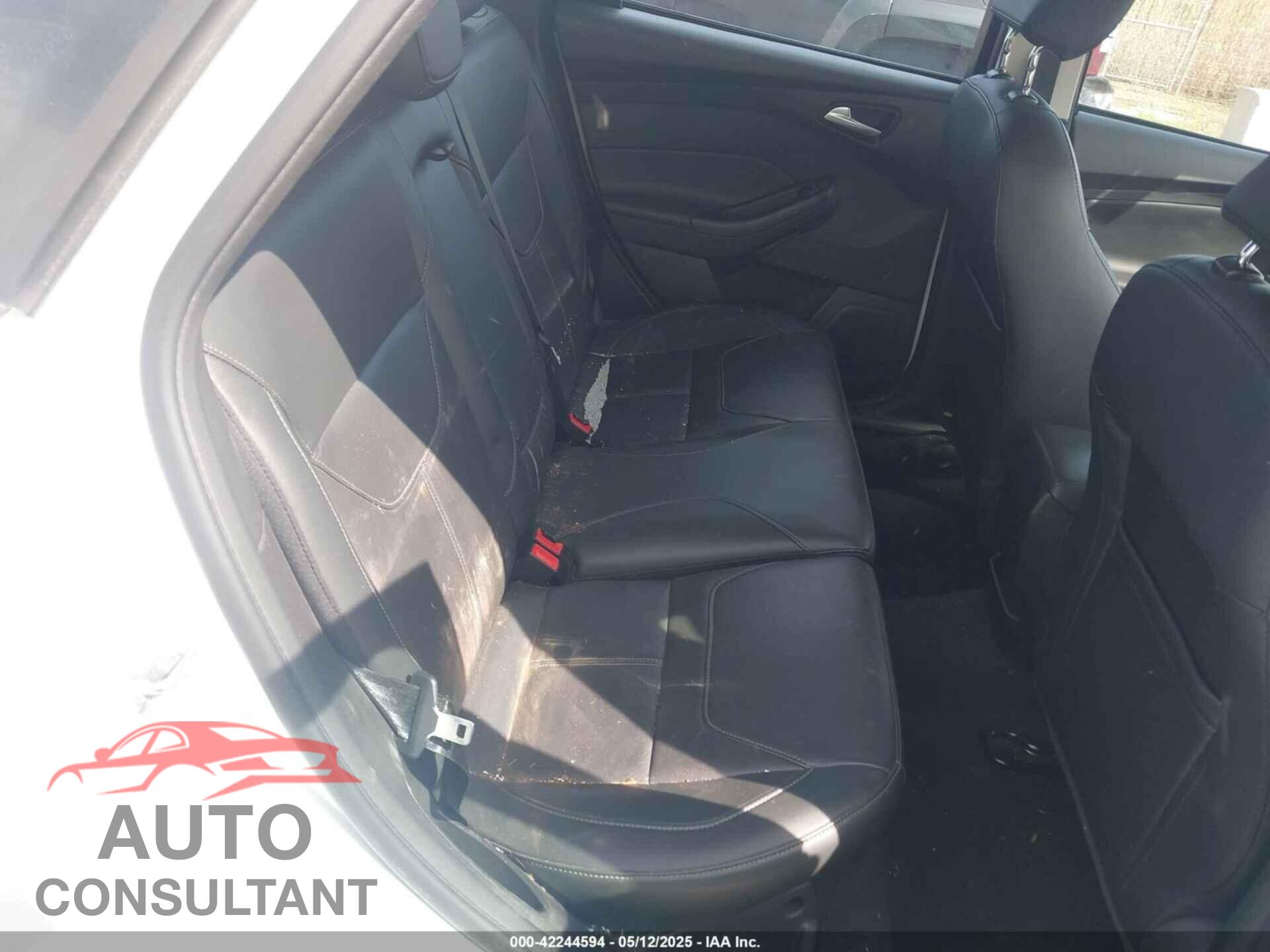 FORD FOCUS 2017 - 1FADP3K2XHL328359