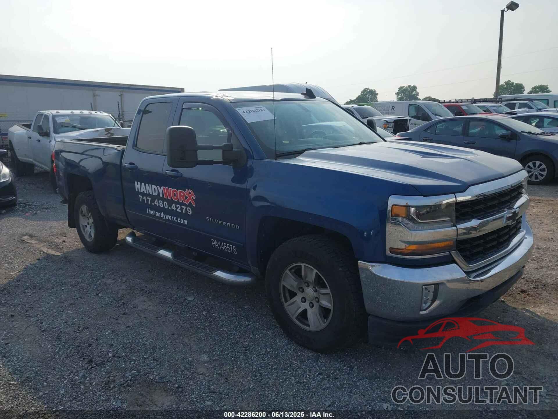 CHEVROLET SILVERADO 1500 2017 - 1GCVKREC1HZ243430