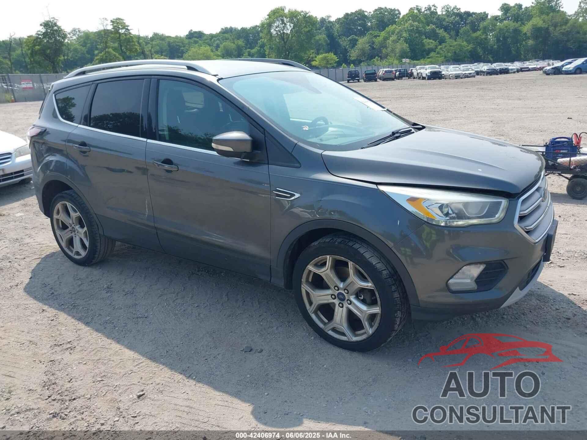 FORD ESCAPE 2017 - 1FMCU0J97HUB64604
