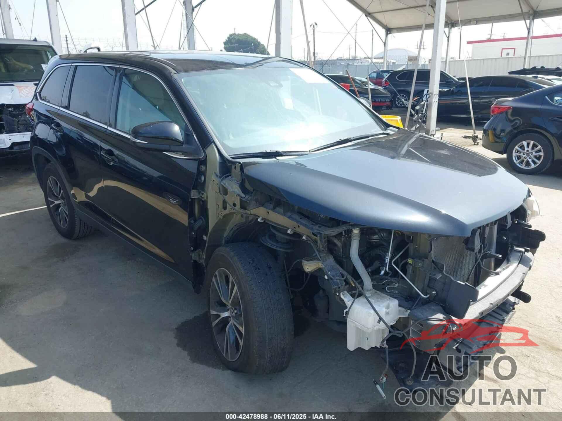 TOYOTA HIGHLANDER 2019 - 5TDZARFH7KS048715